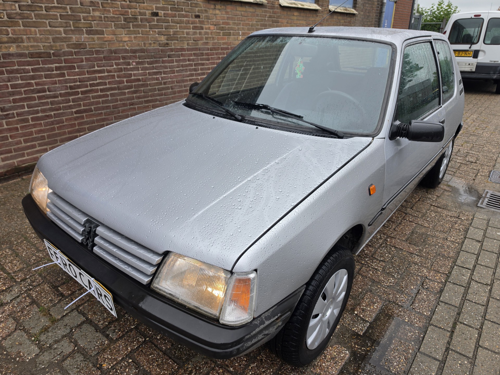 Foto van Peugeot 205