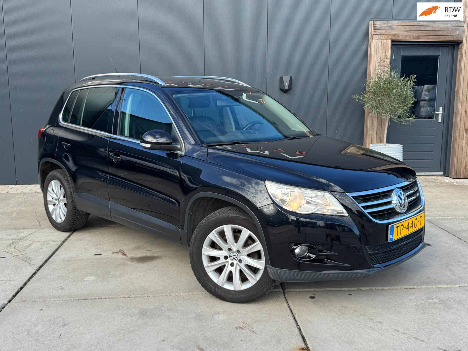 Volkswagen Tiguan 1.4 TSI Trend&Fun 4Motion 4x4 2008 Airco Pano Trekhaak Stoelverwarming PDC 2008 - voorkant