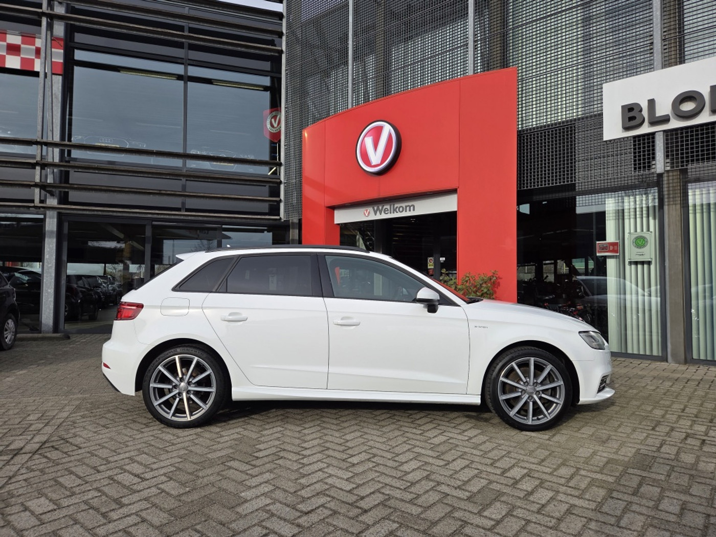 Foto van Audi A3 Sportback E-tron