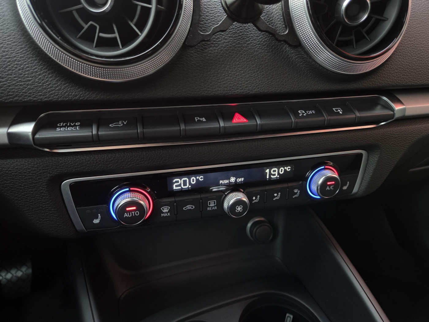 Foto van Audi A3 Sportback E-tron
