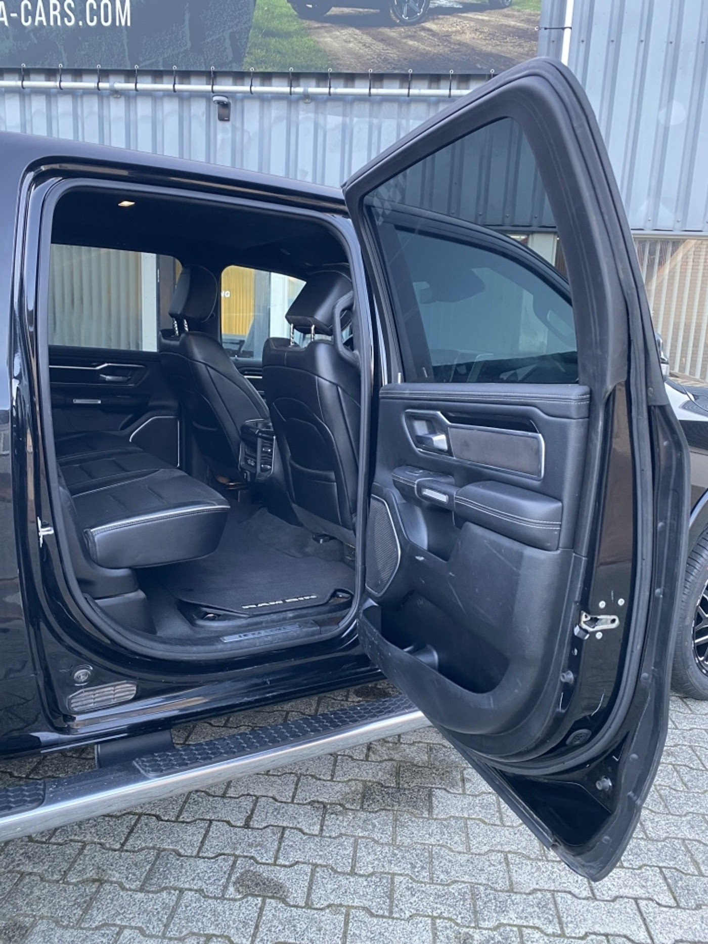 Foto van Ram Ram 1500 Laramie