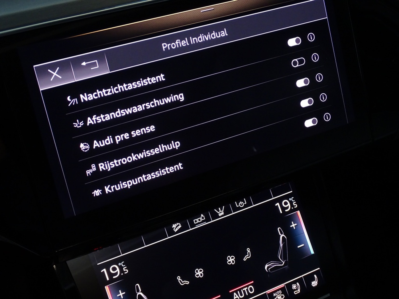 Foto van Audi Audi E-tron