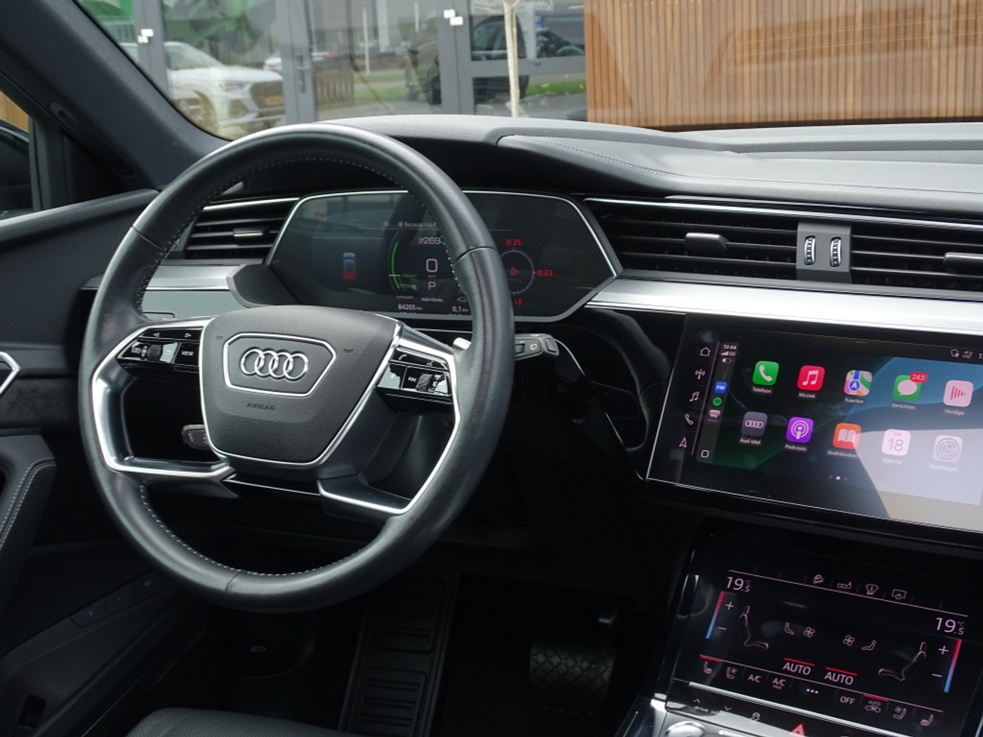 Foto van Audi Audi E-tron