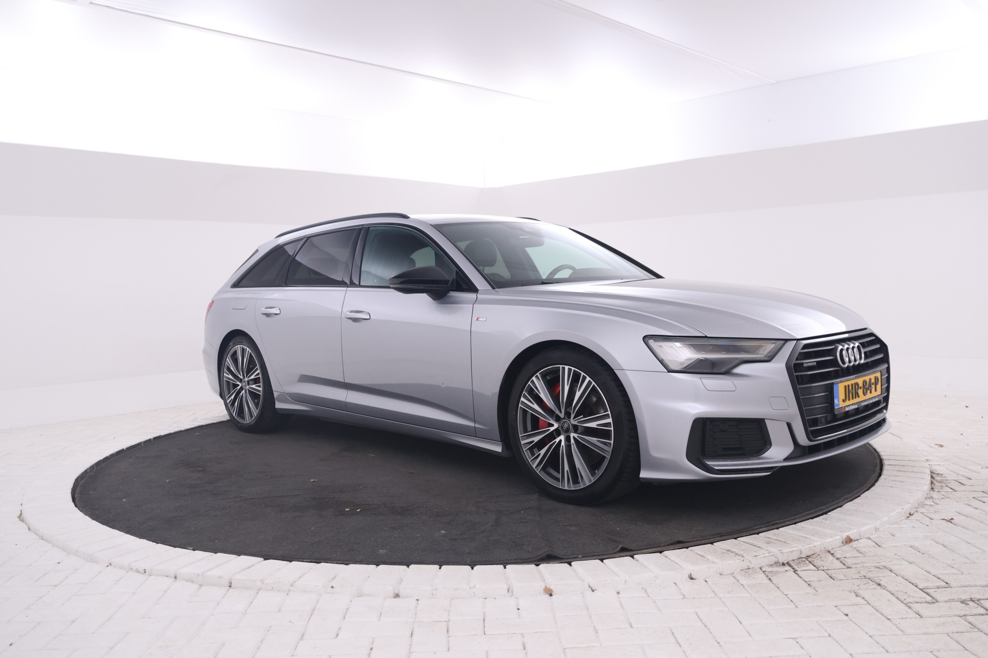 Foto van Audi A6 Avant 55 TFSI E
