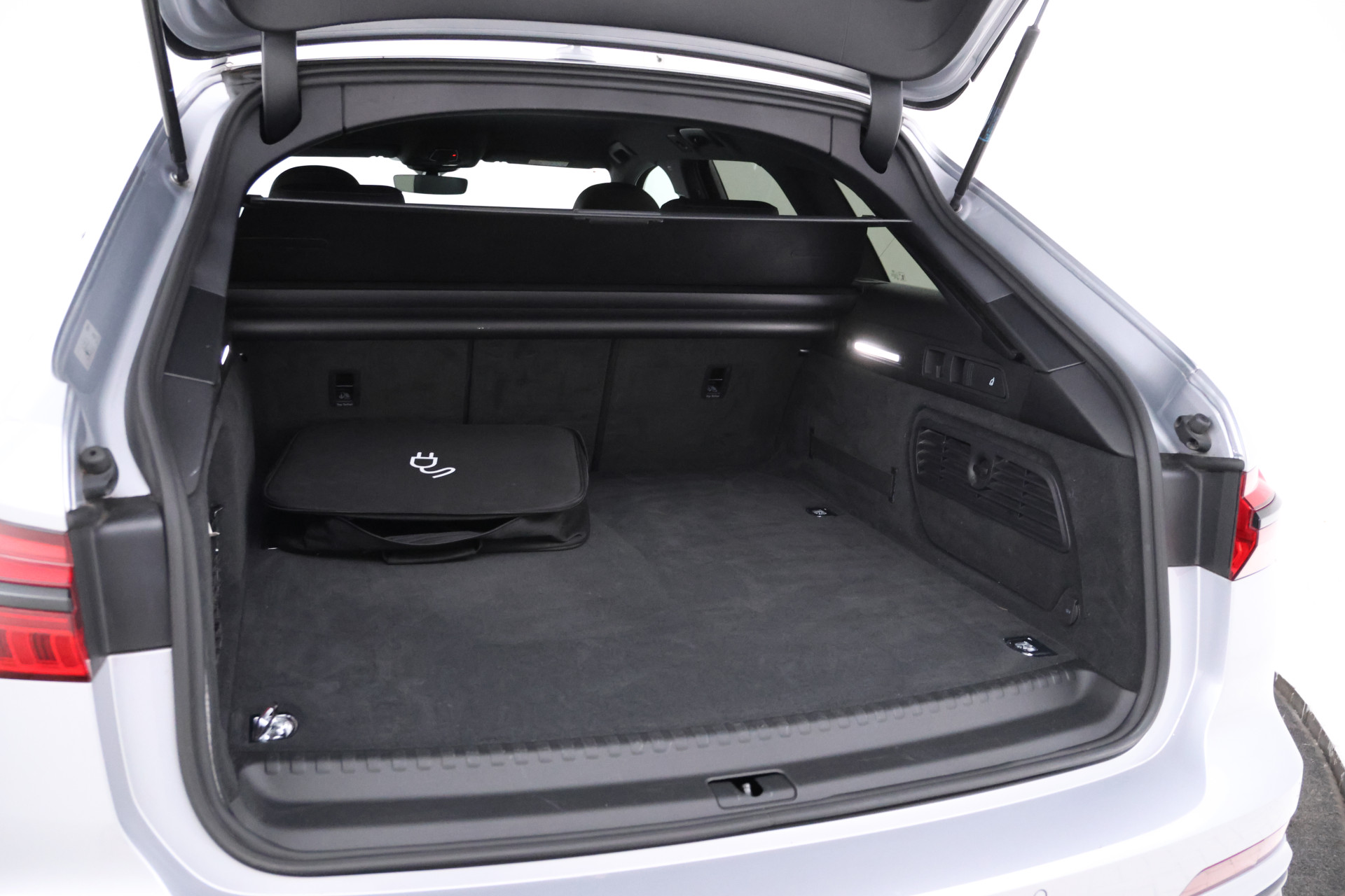 Foto van Audi A6 Avant 55 TFSI E