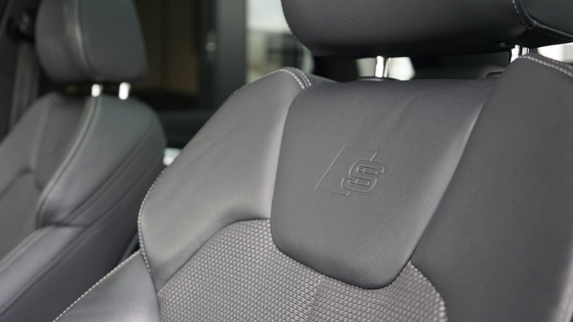 Foto van Audi Q5 55 TFSI E