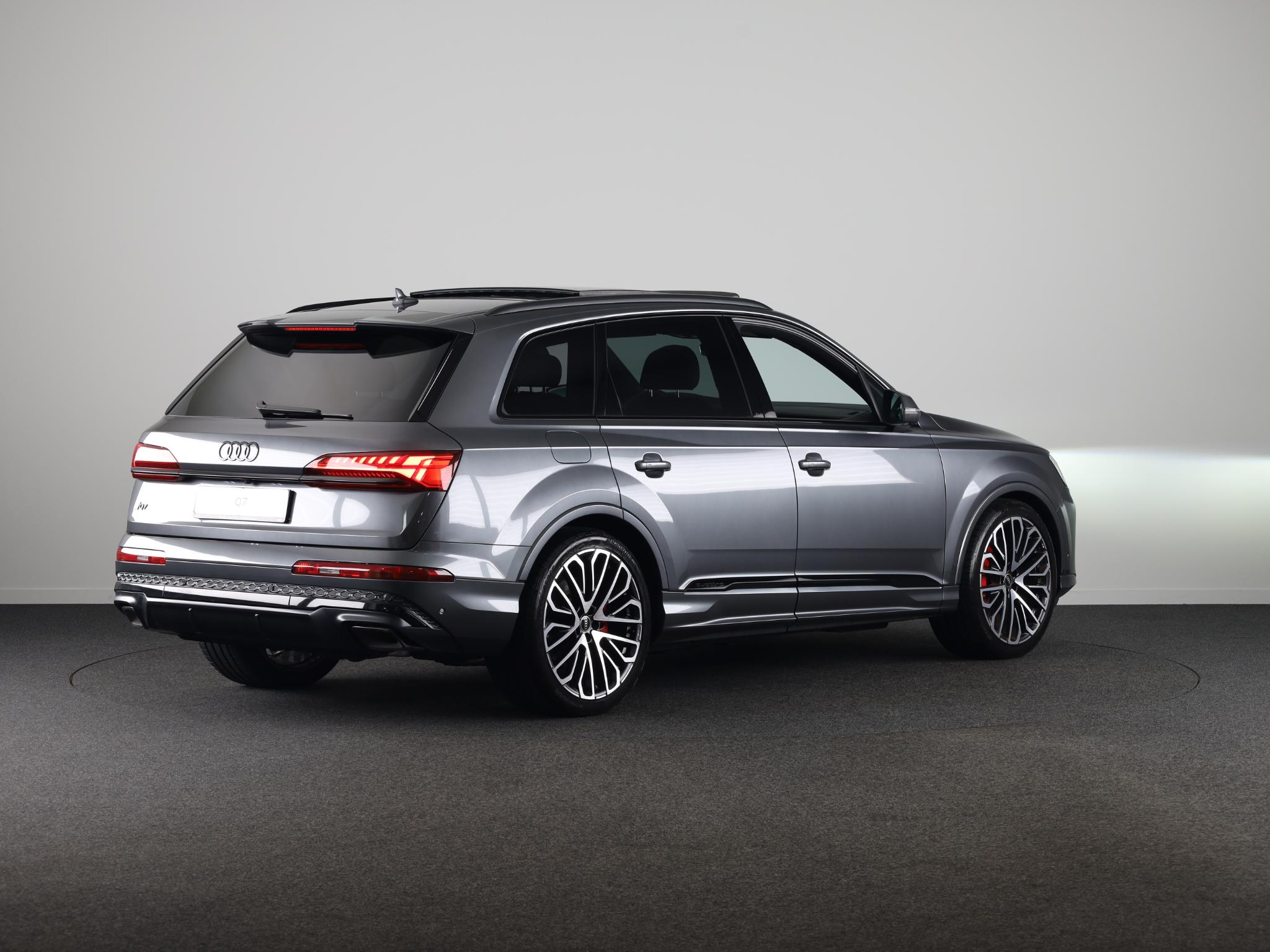 Foto van Audi Q7 55 TFSI E