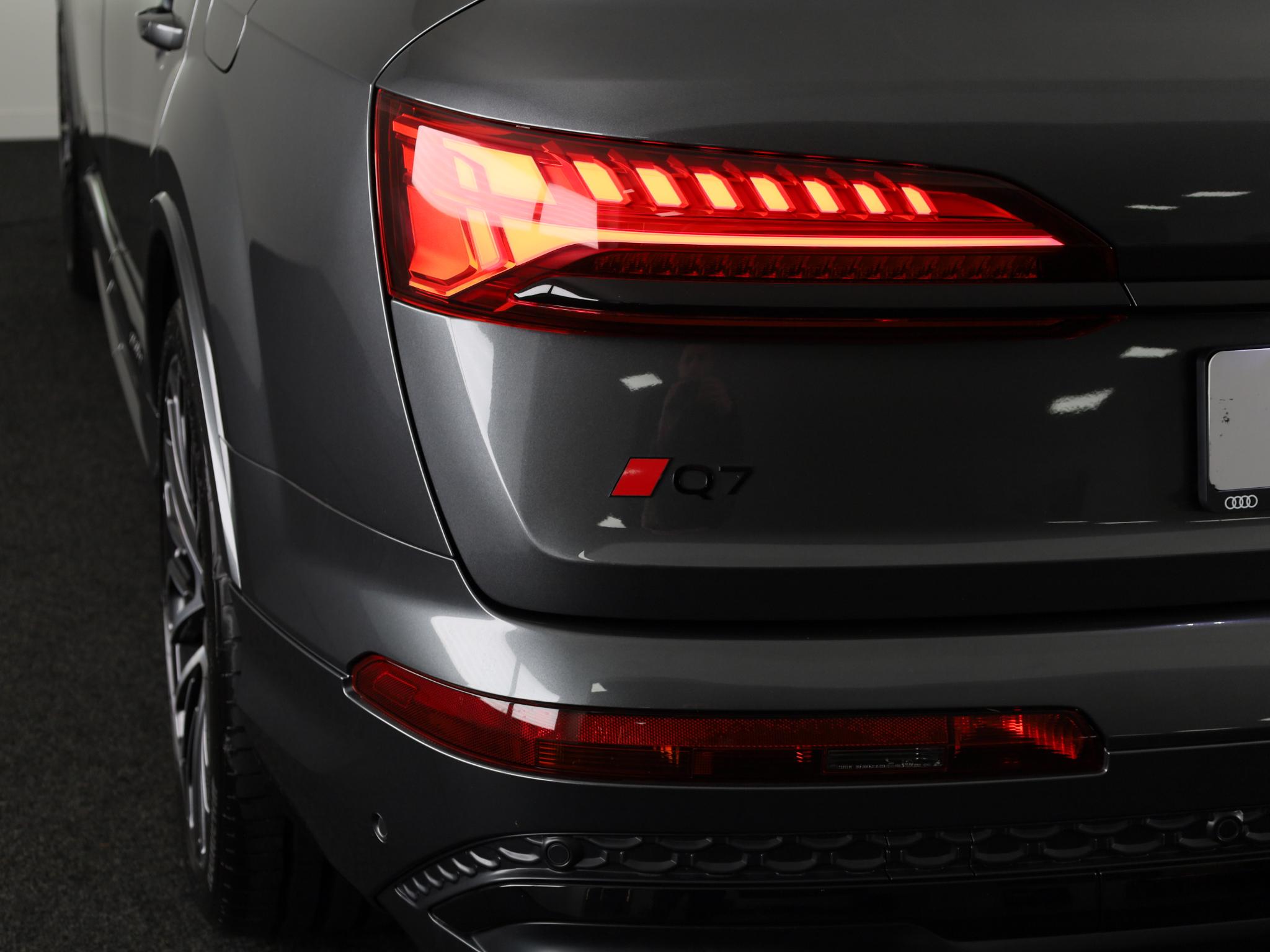 Foto van Audi Q7 55 TFSI E