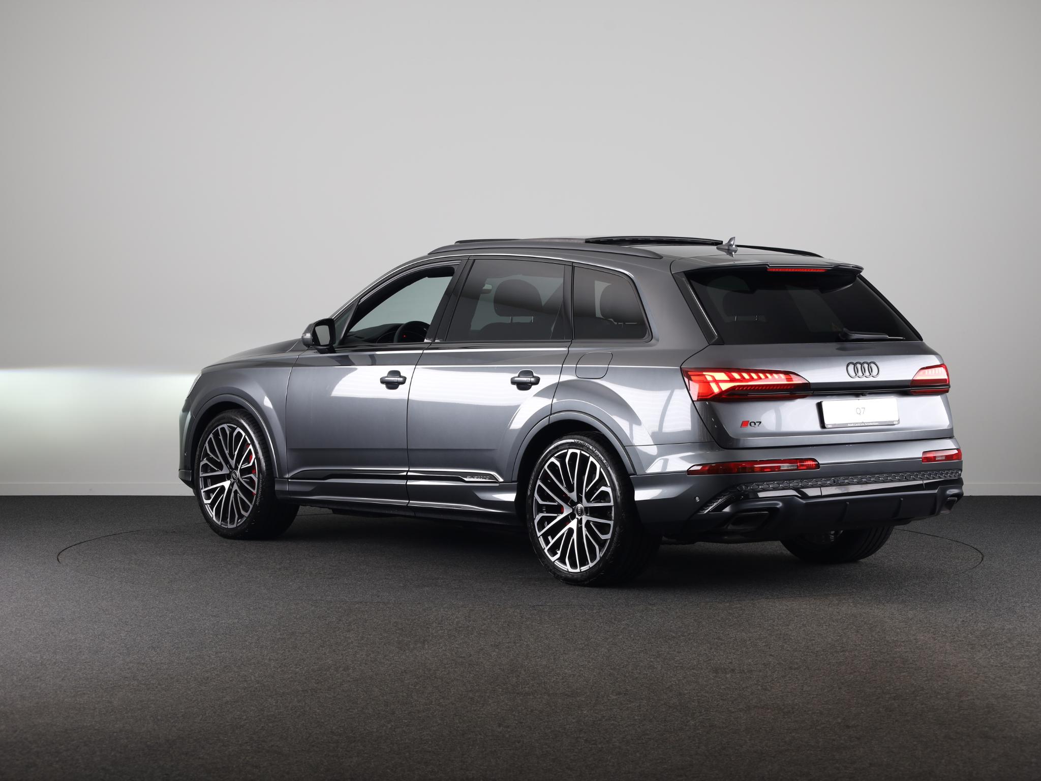 Foto van Audi Q7 55 TFSI E