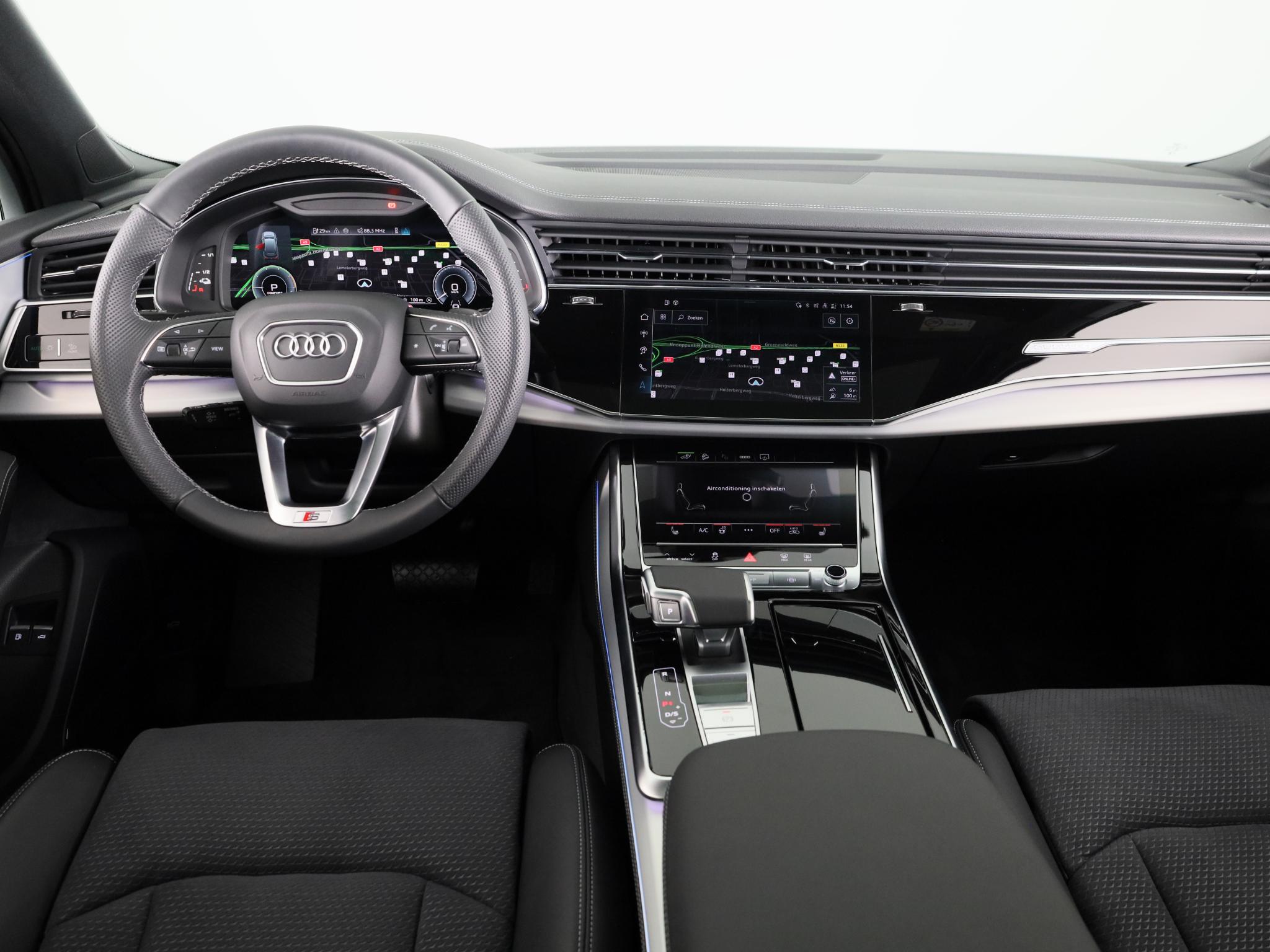 Foto van Audi Q7 55 TFSI E