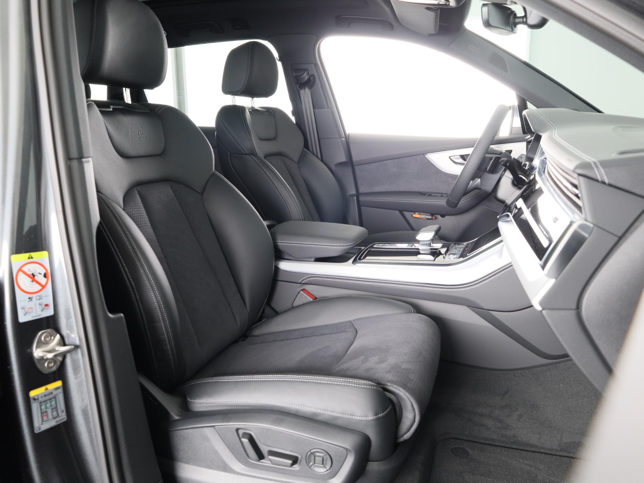 Foto van Audi Q7 55 TFSI E