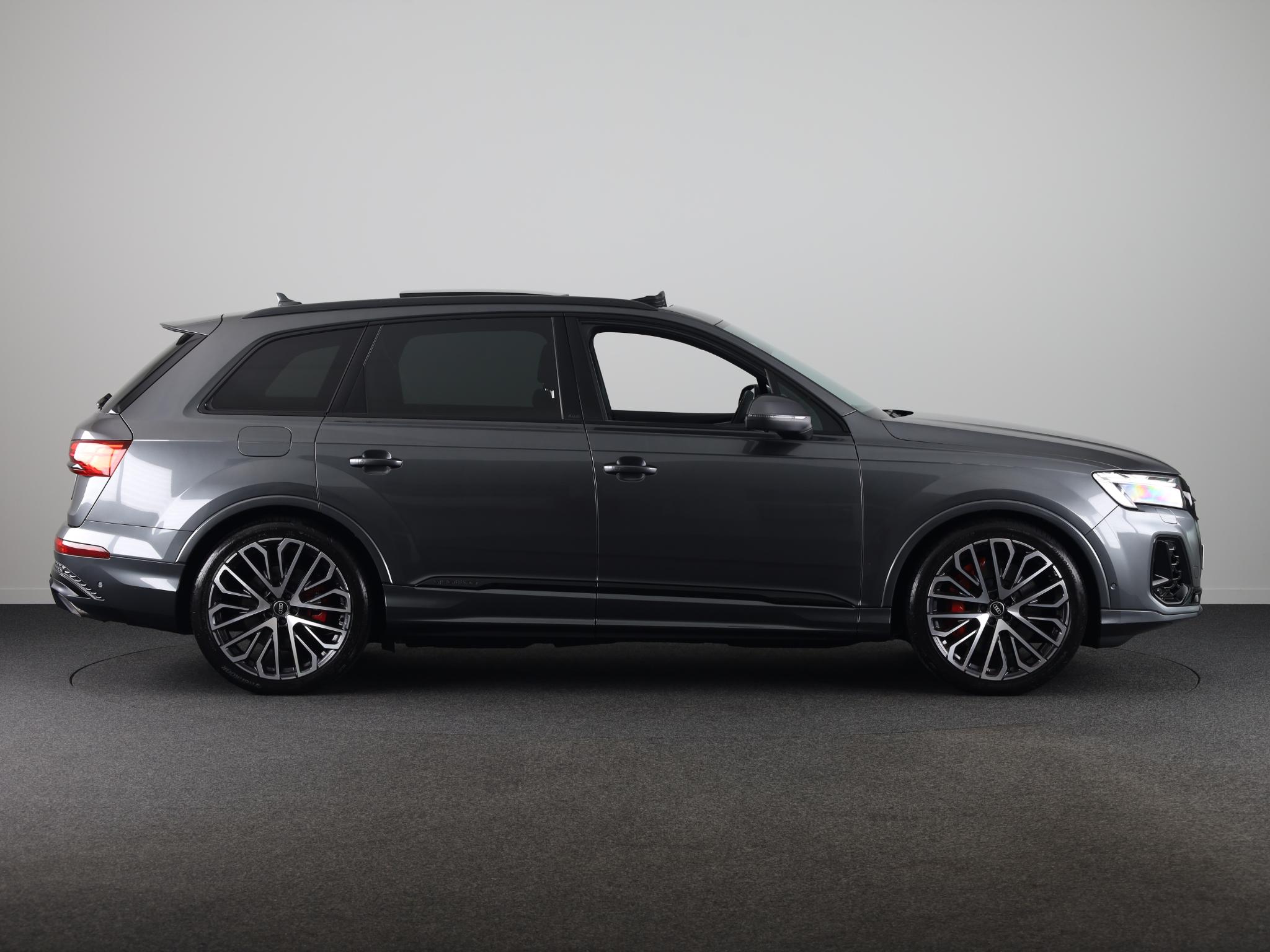 Foto van Audi Q7 55 TFSI E