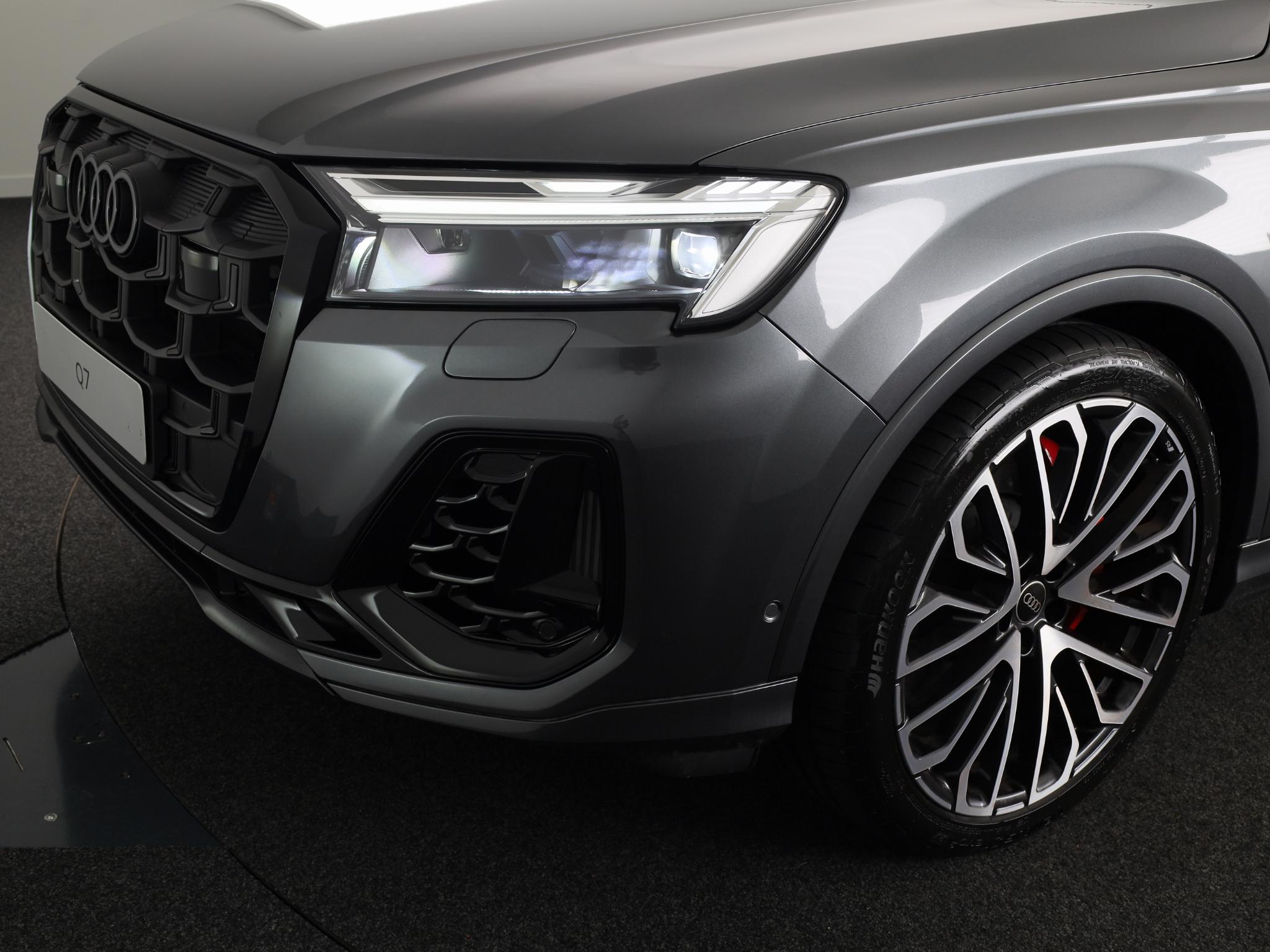 Foto van Audi Q7 55 TFSI E