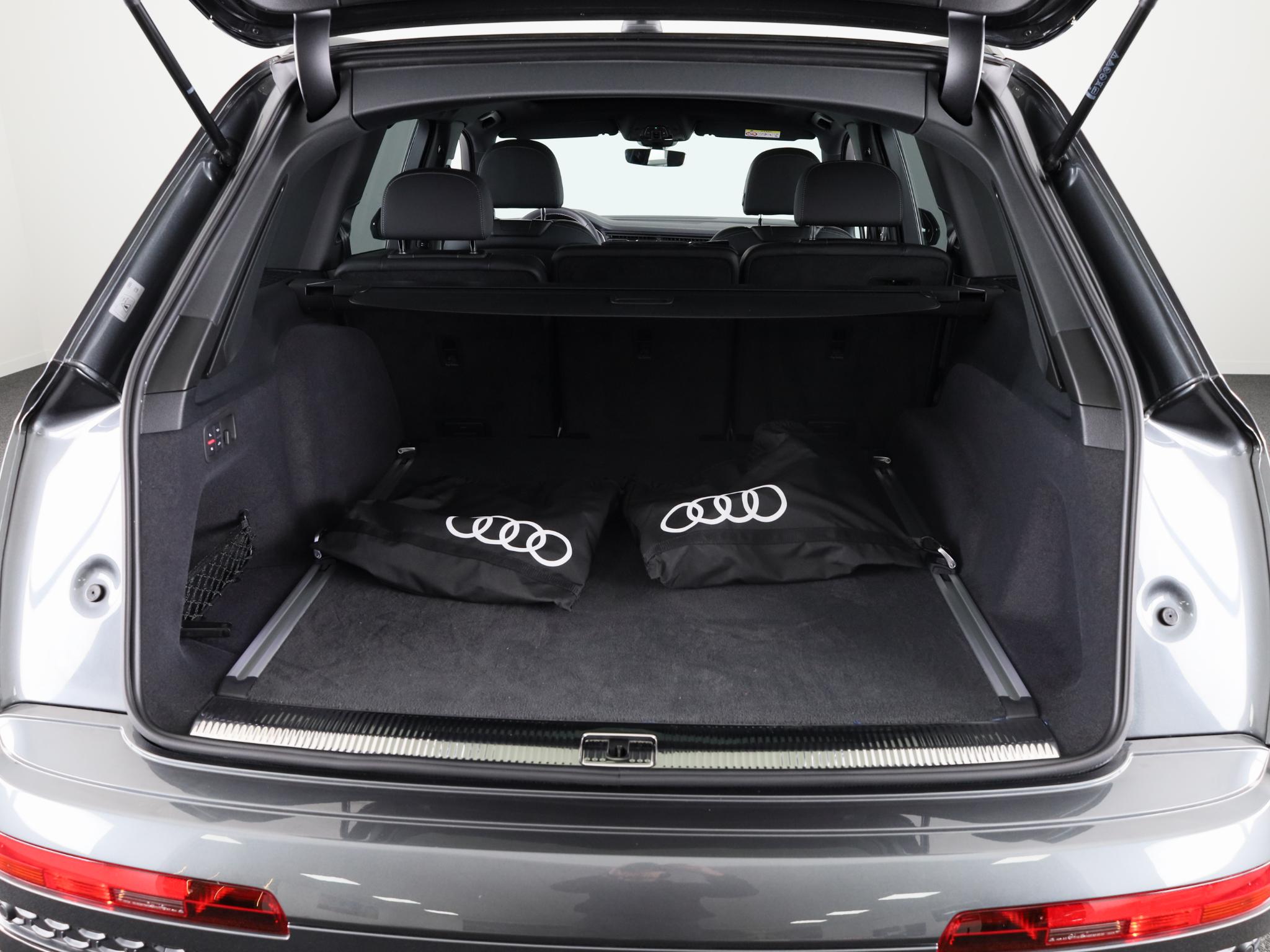 Foto van Audi Q7 55 TFSI E