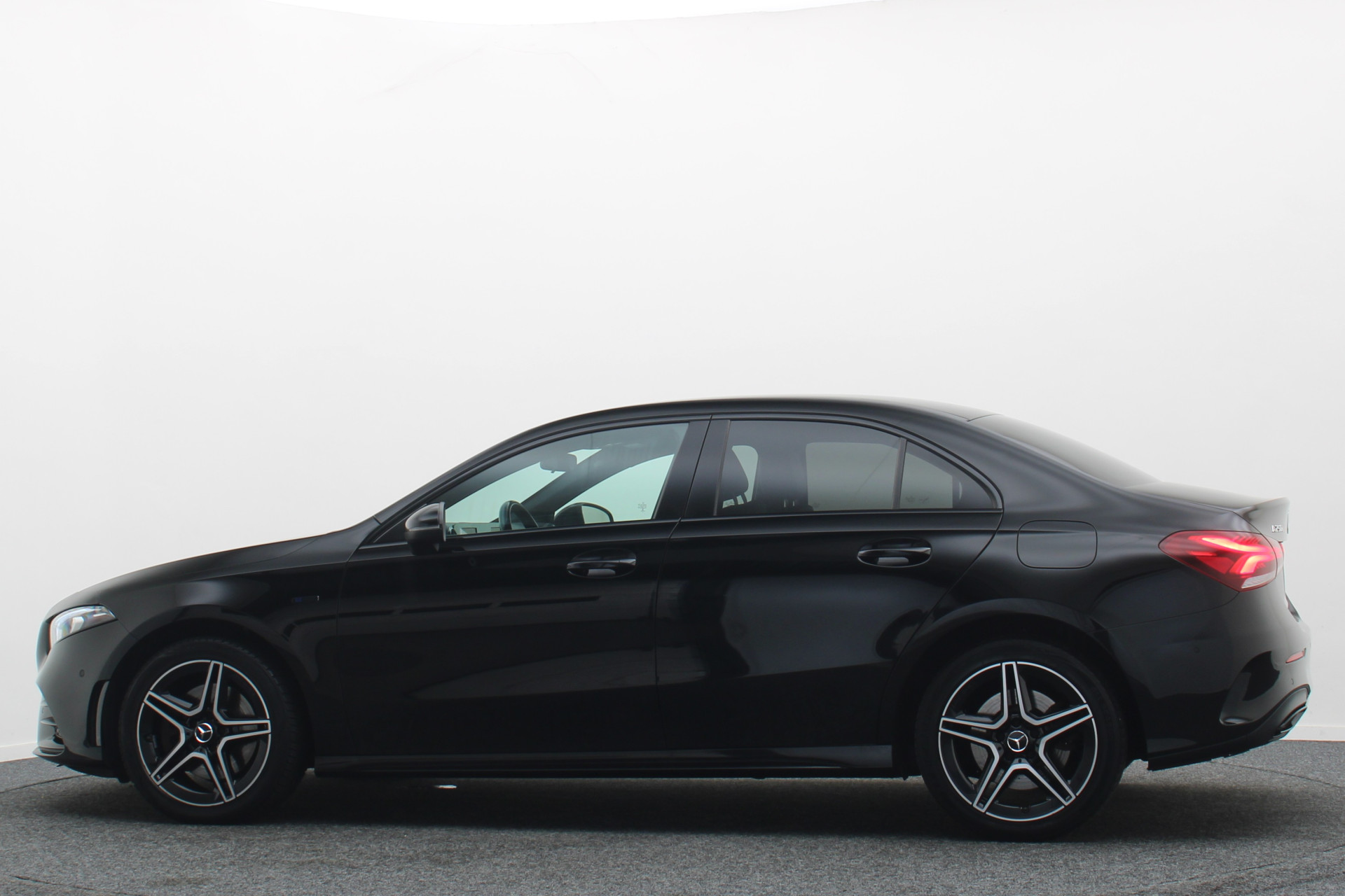 Foto van Mercedes-Benz A 250 E