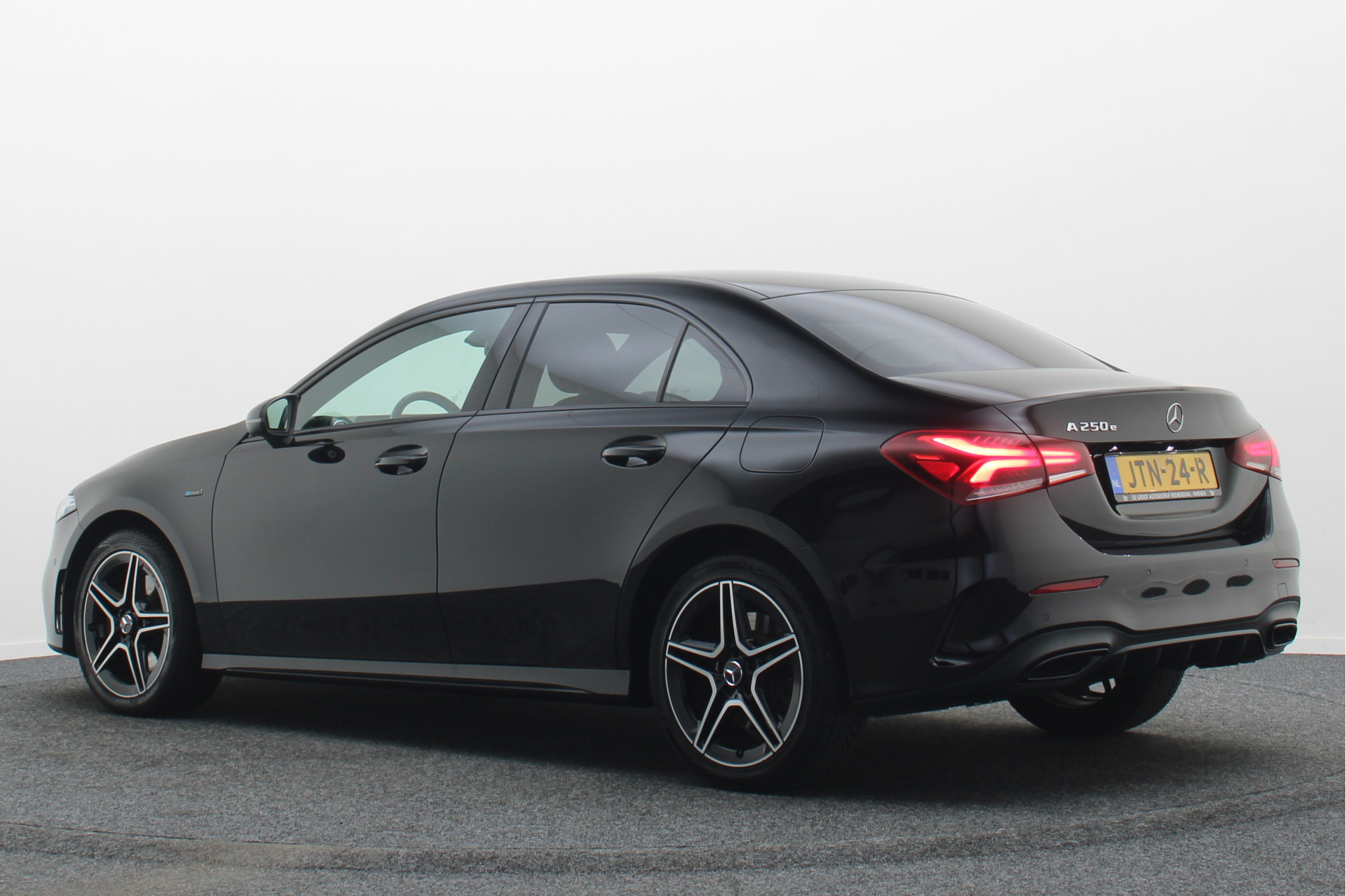 Foto van Mercedes-Benz A 250 E