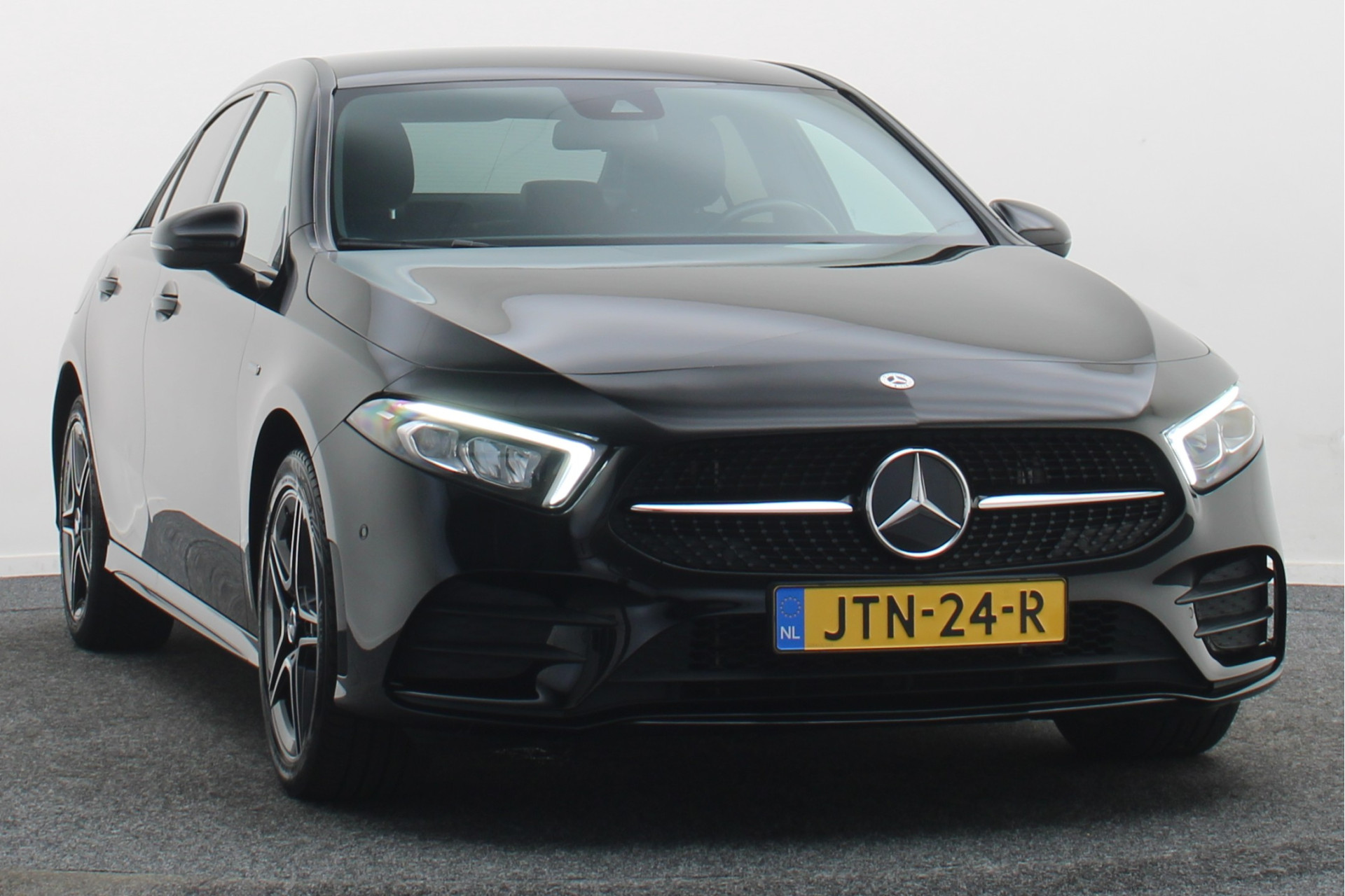 Foto van Mercedes-Benz A 250 E