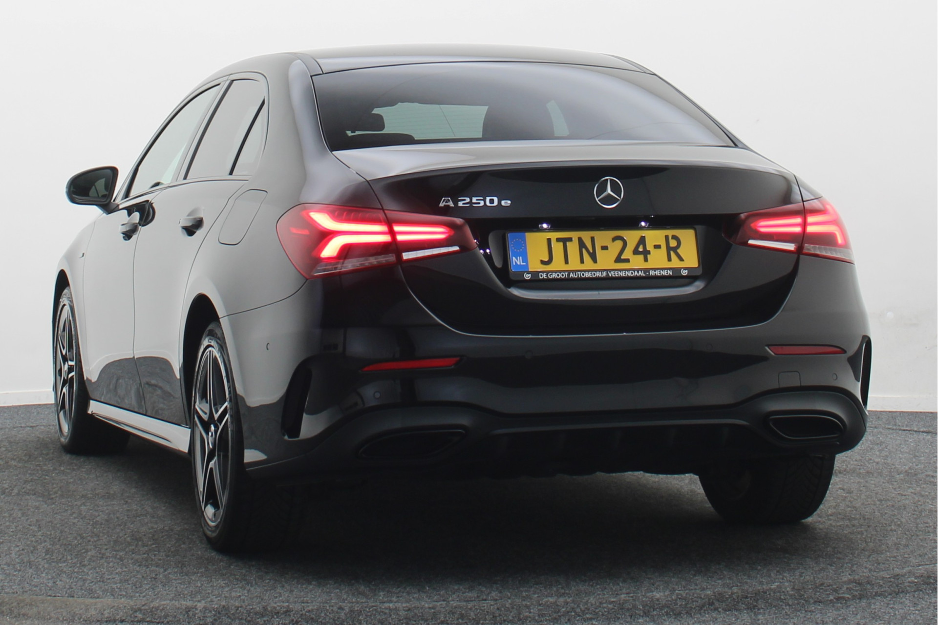 Foto van Mercedes-Benz A 250 E