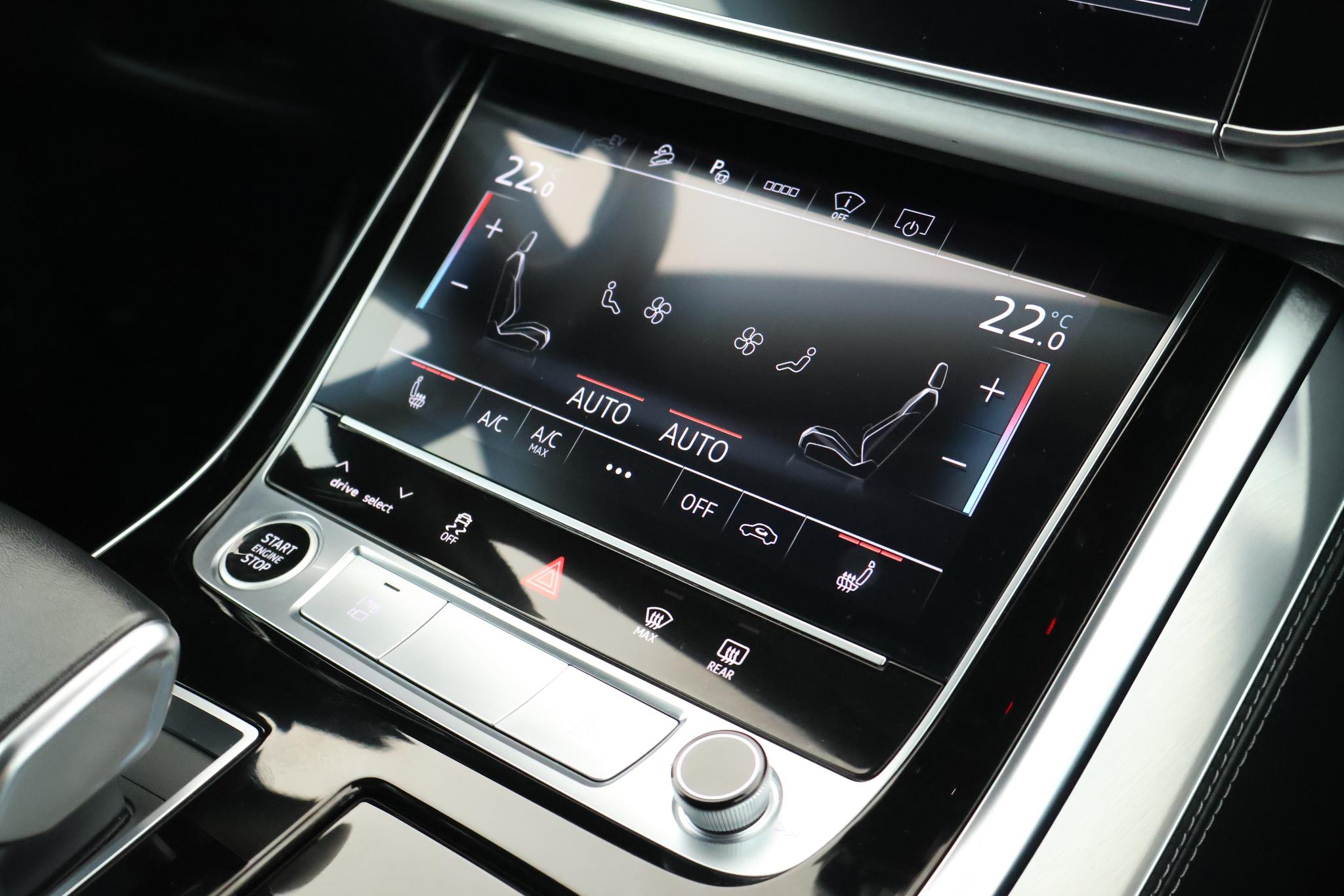 Foto van Audi Q7 55 TFSI E