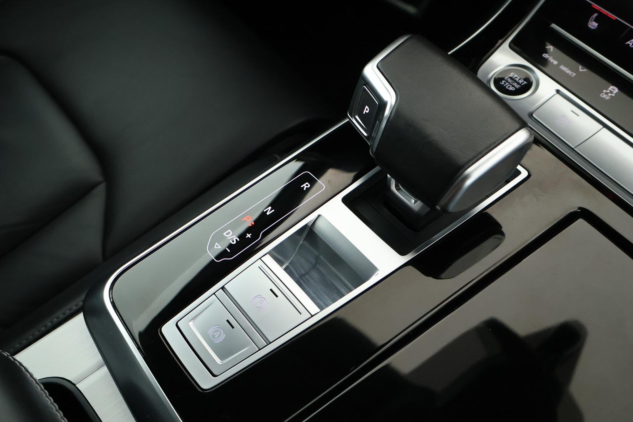 Foto van Audi Q7 55 TFSI E