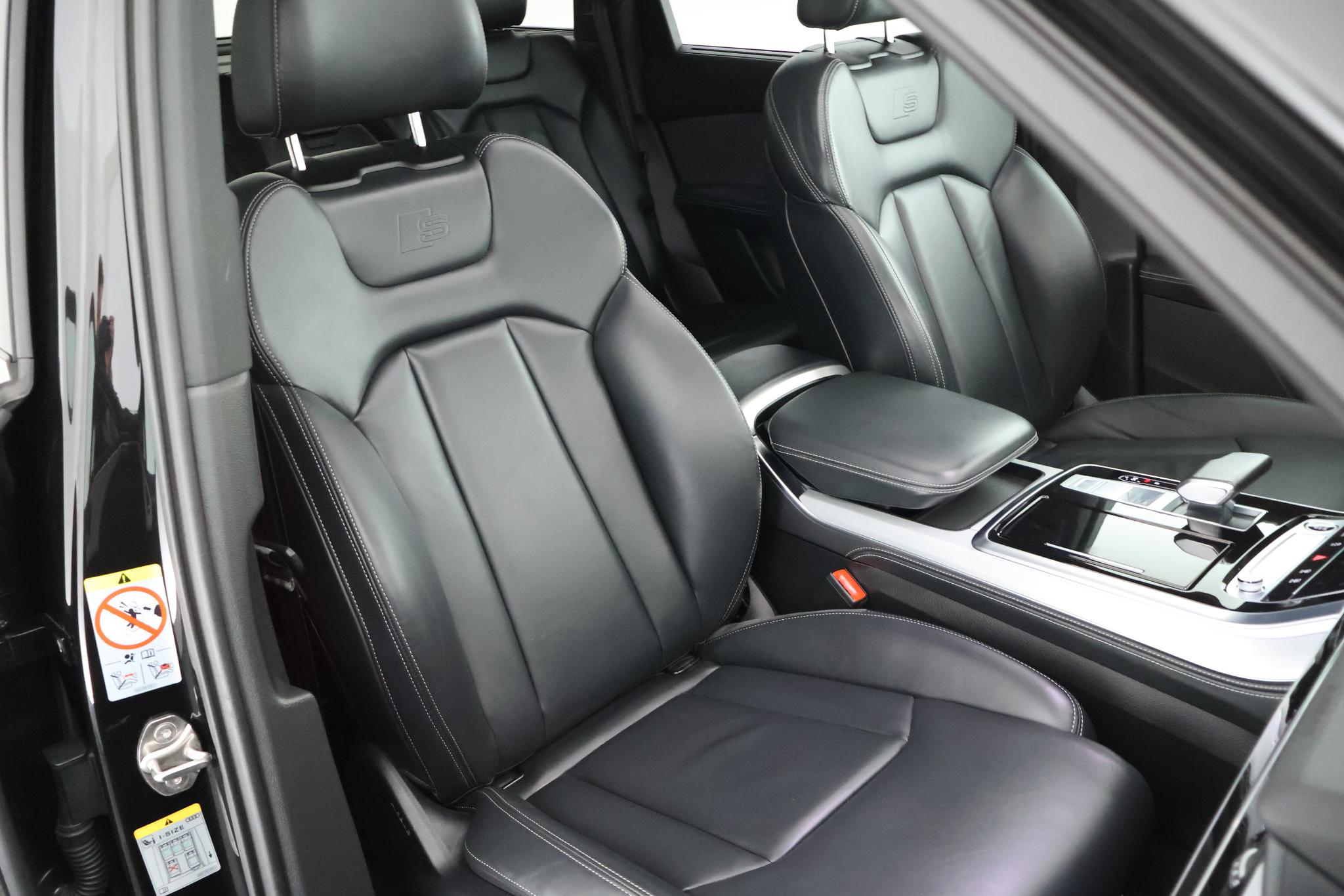 Foto van Audi Q7 55 TFSI E