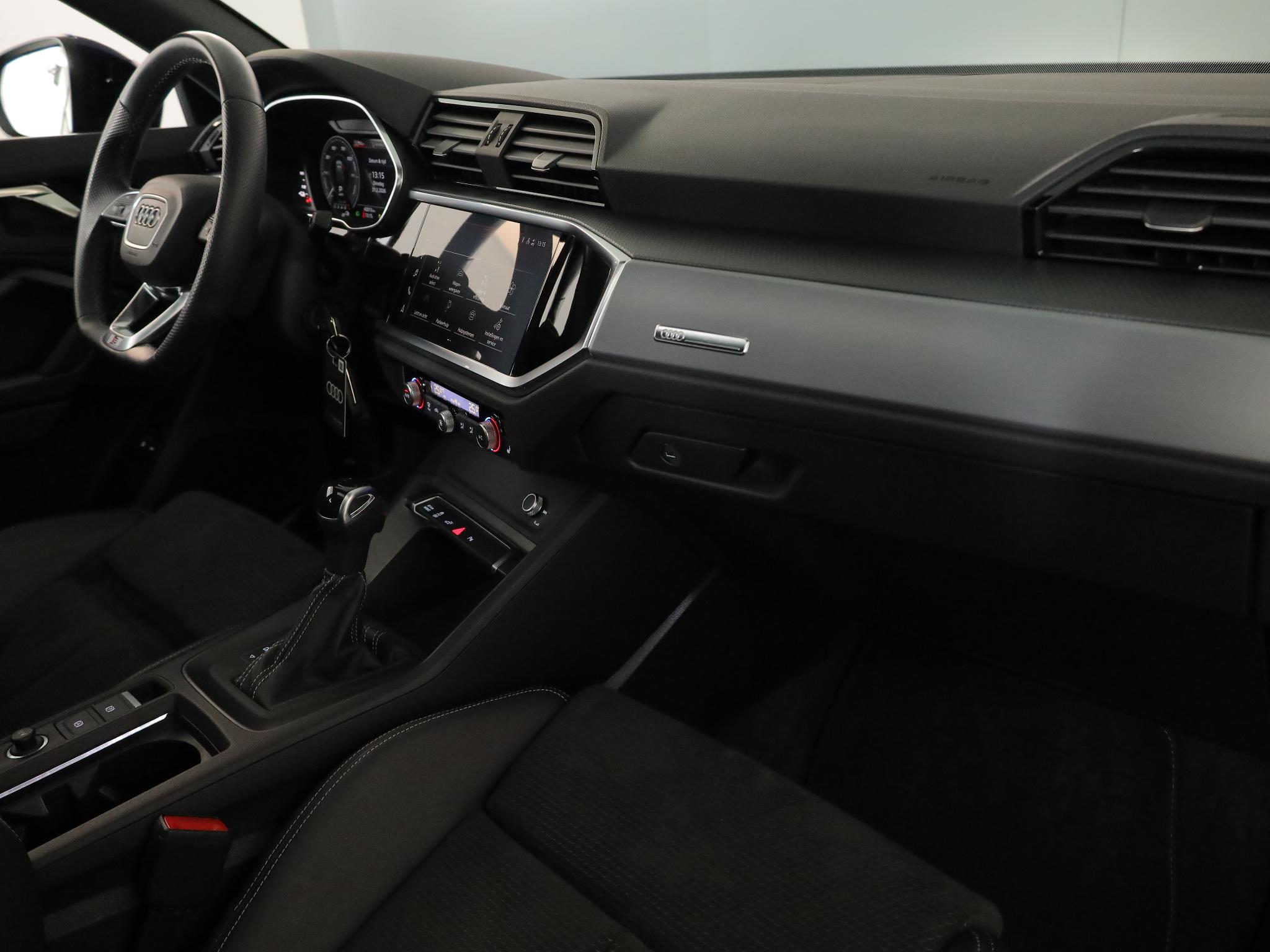 Foto van Audi Q3 Sportback E-tron