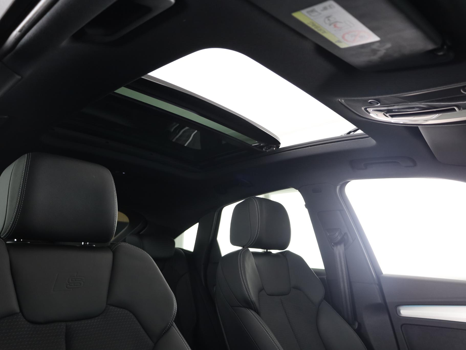 Foto van Audi Q5 Sportback 55 TFSI E