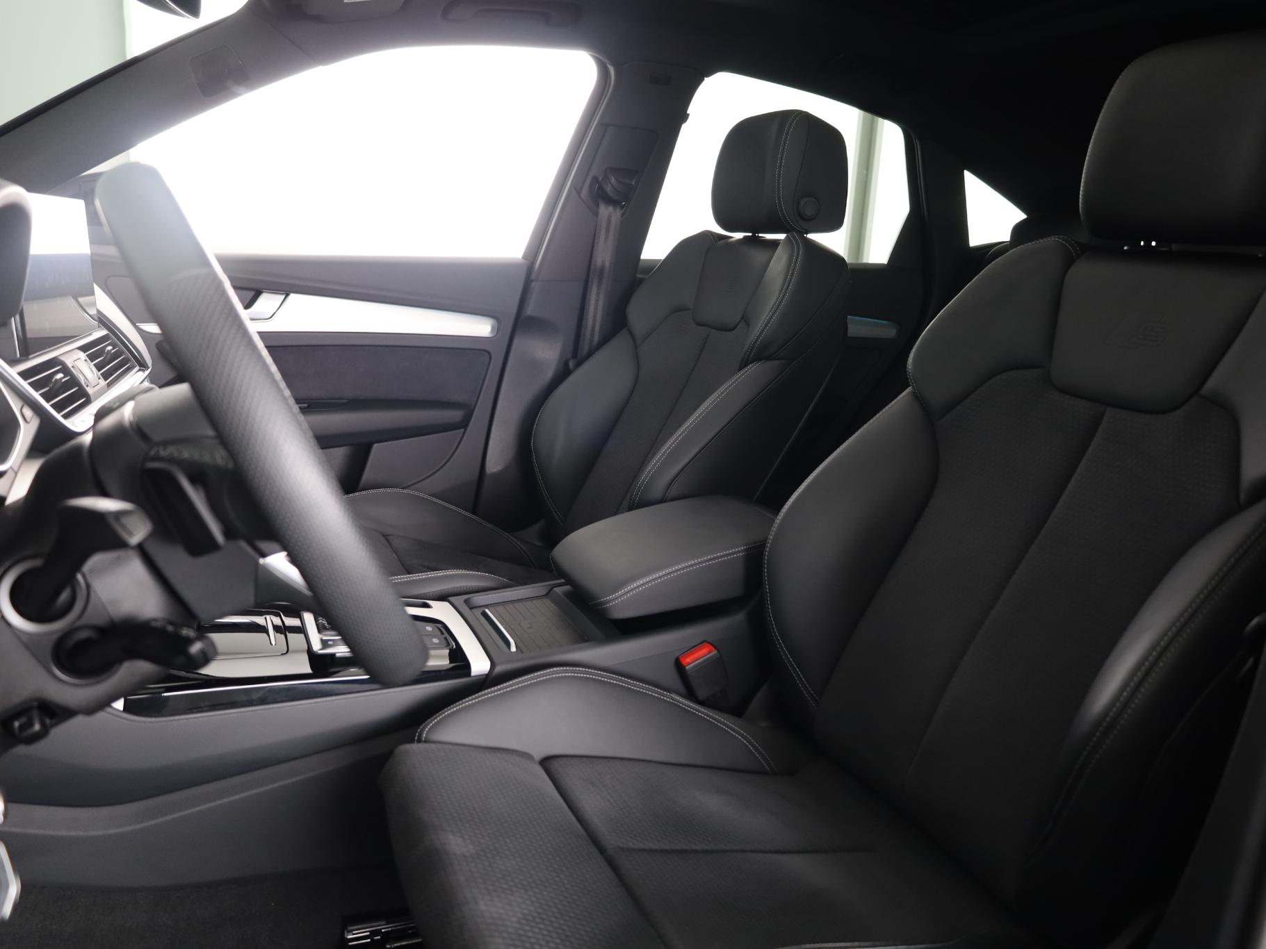 Foto van Audi Q5 Sportback 55 TFSI E