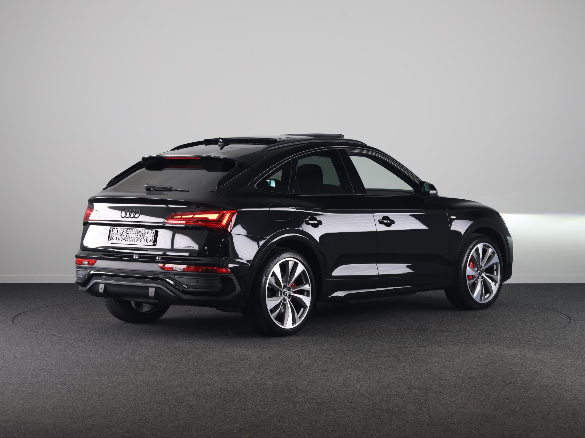 Foto van Audi Q5 Sportback 55 TFSI E