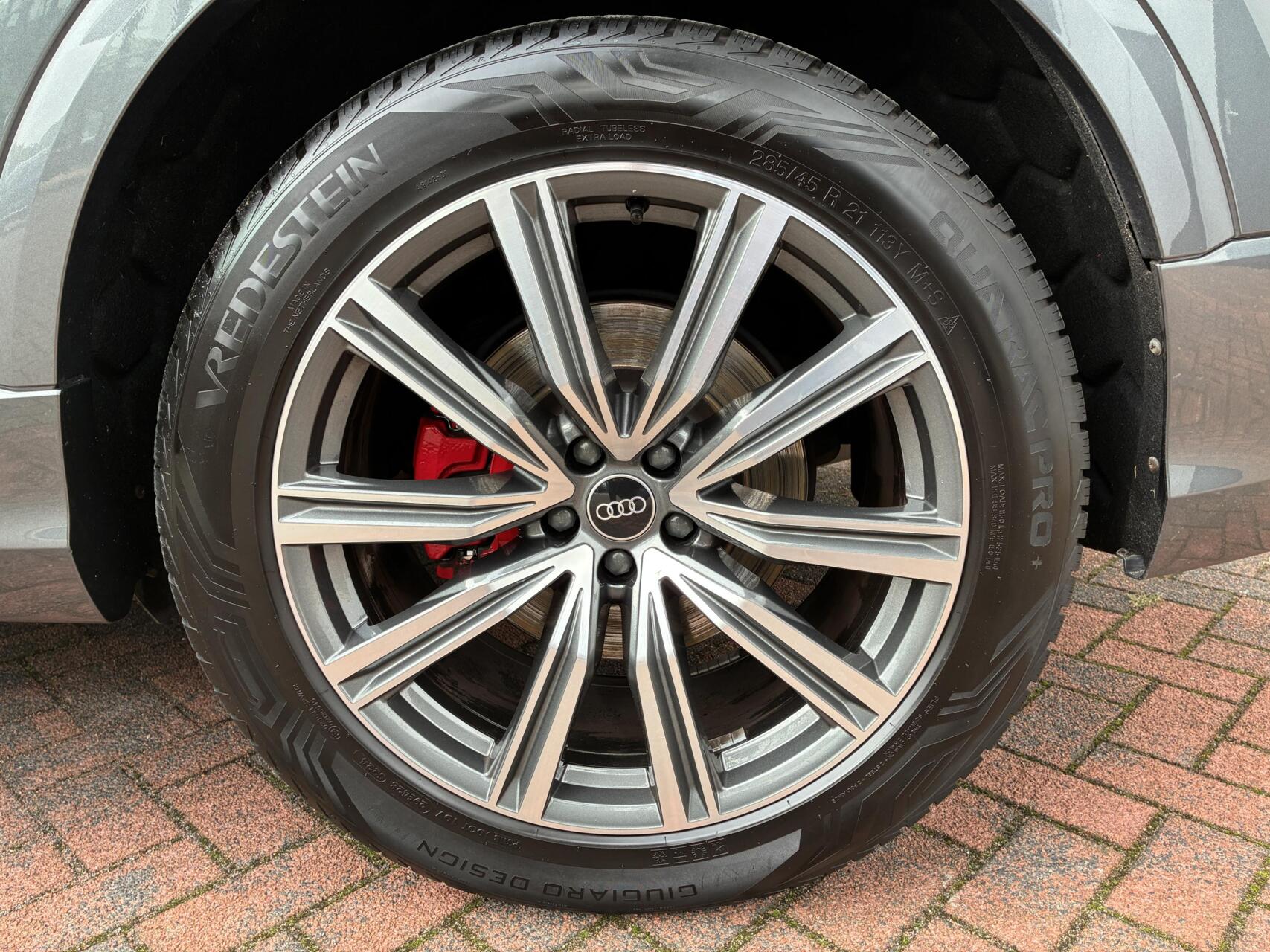 Foto van Audi Q8 60 TFSI E