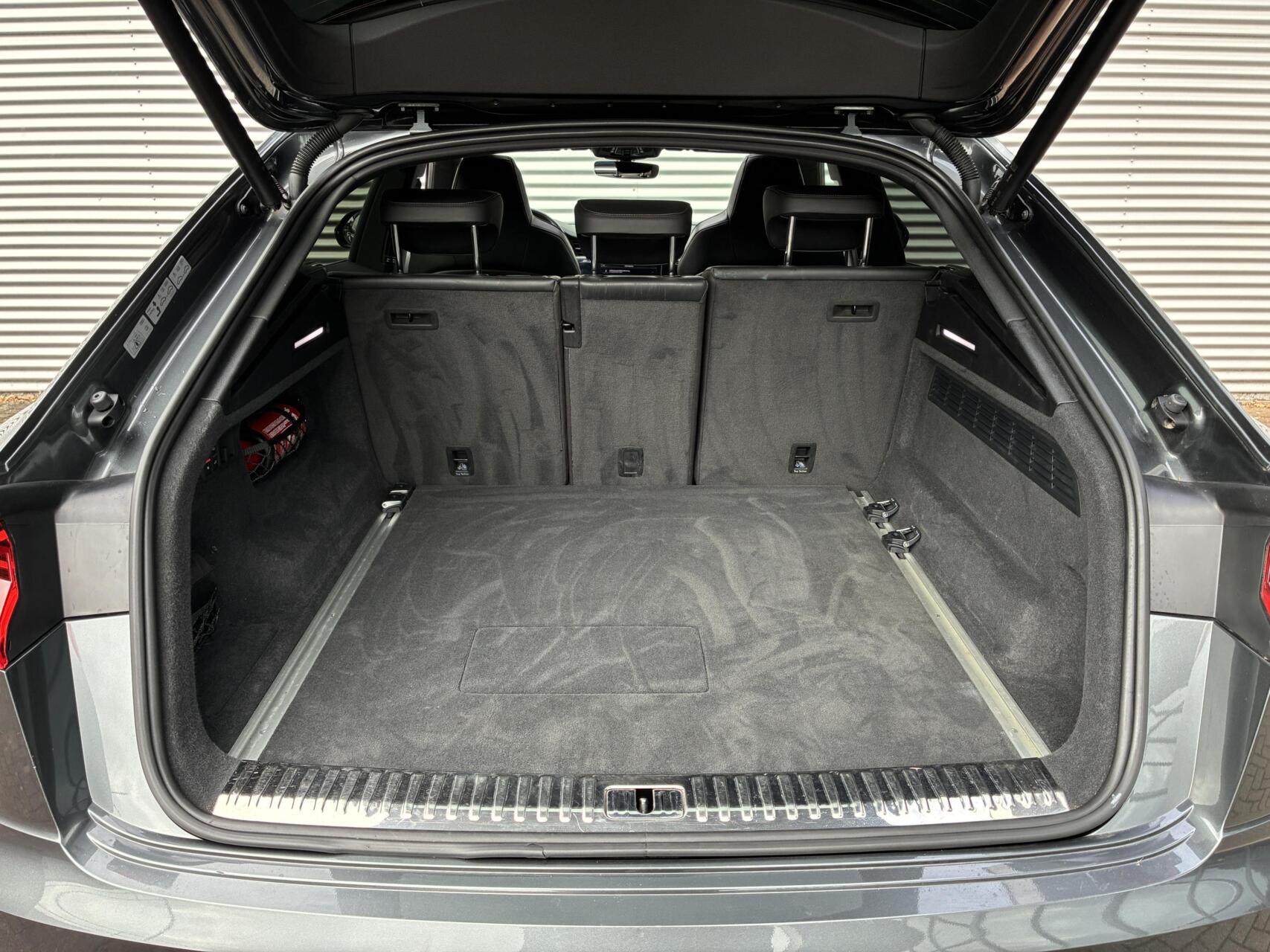 Foto van Audi Q8 60 TFSI E