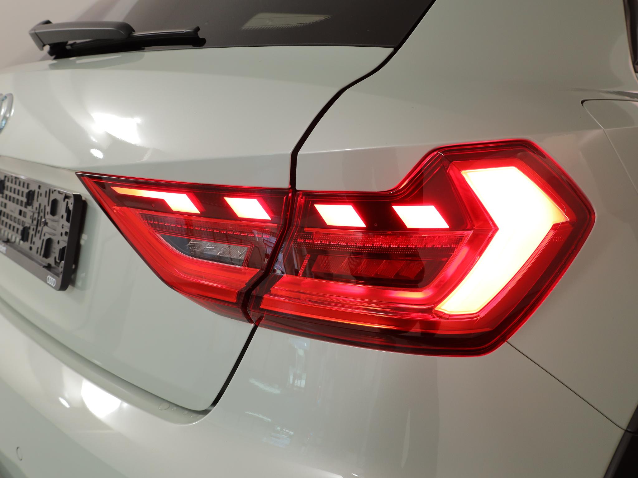 Foto van Audi A1 Allstreet