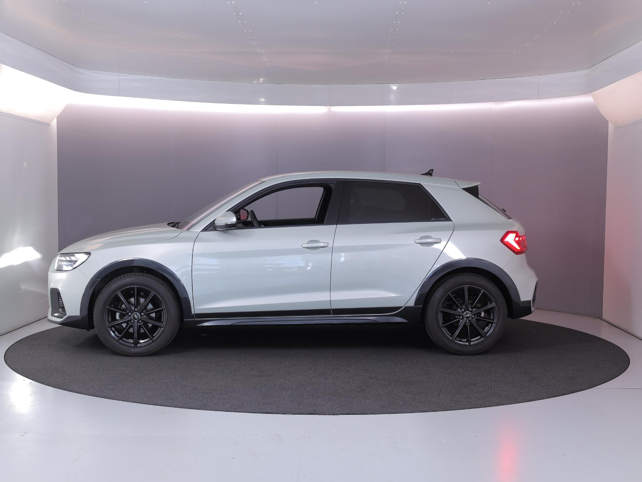 Foto van Audi A1 Allstreet