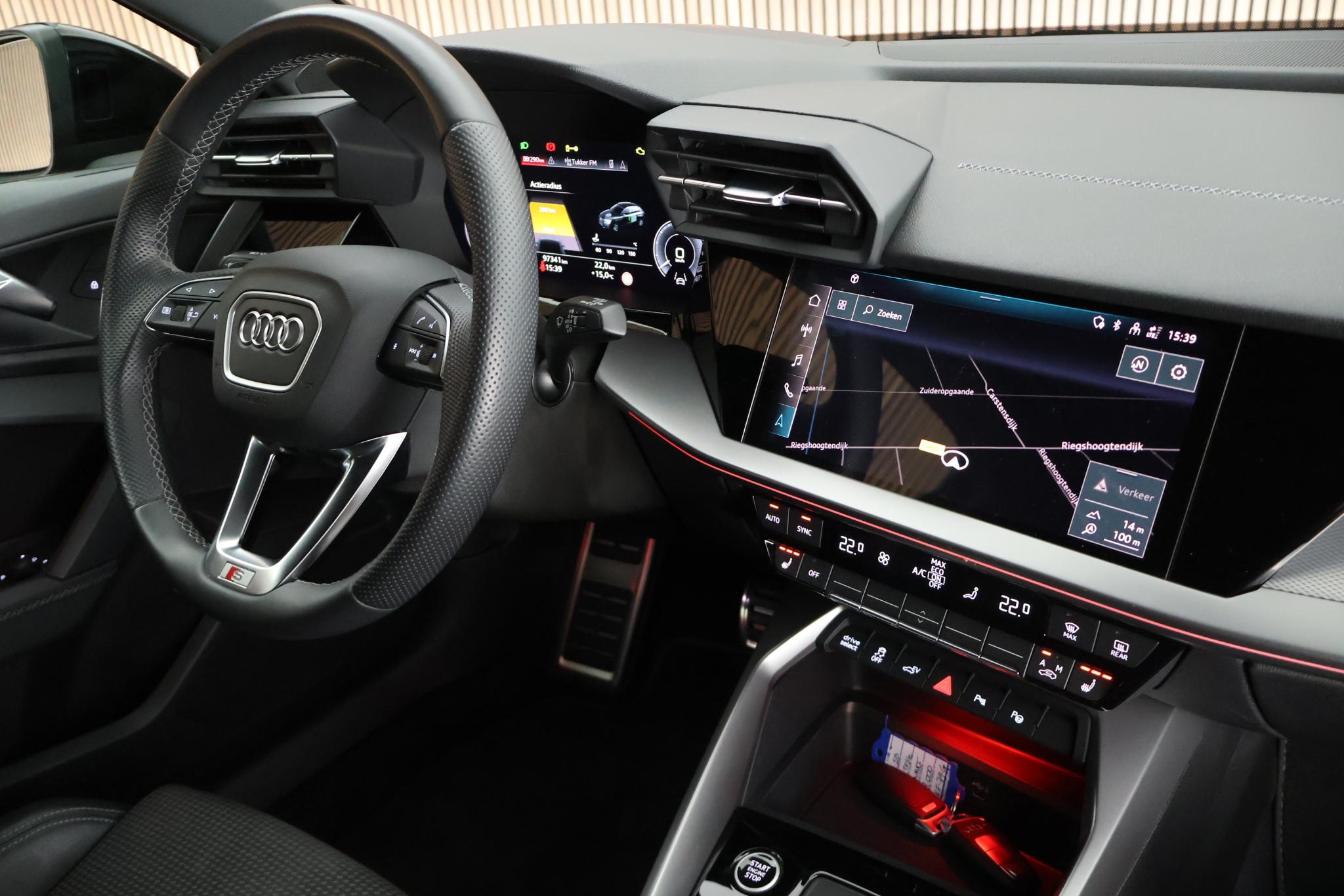 Foto van Audi A3 45 TFSIe