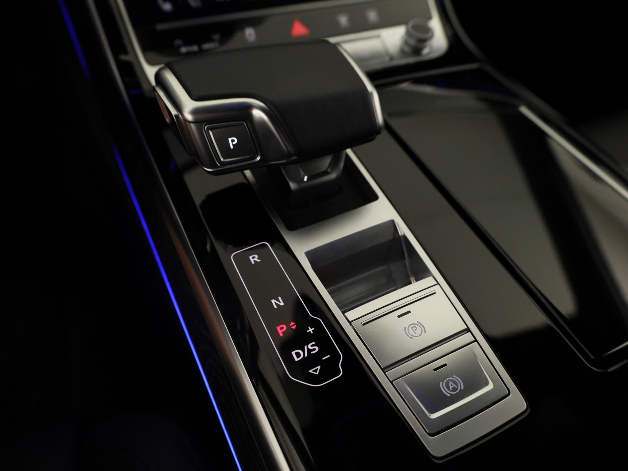 Foto van Audi A8