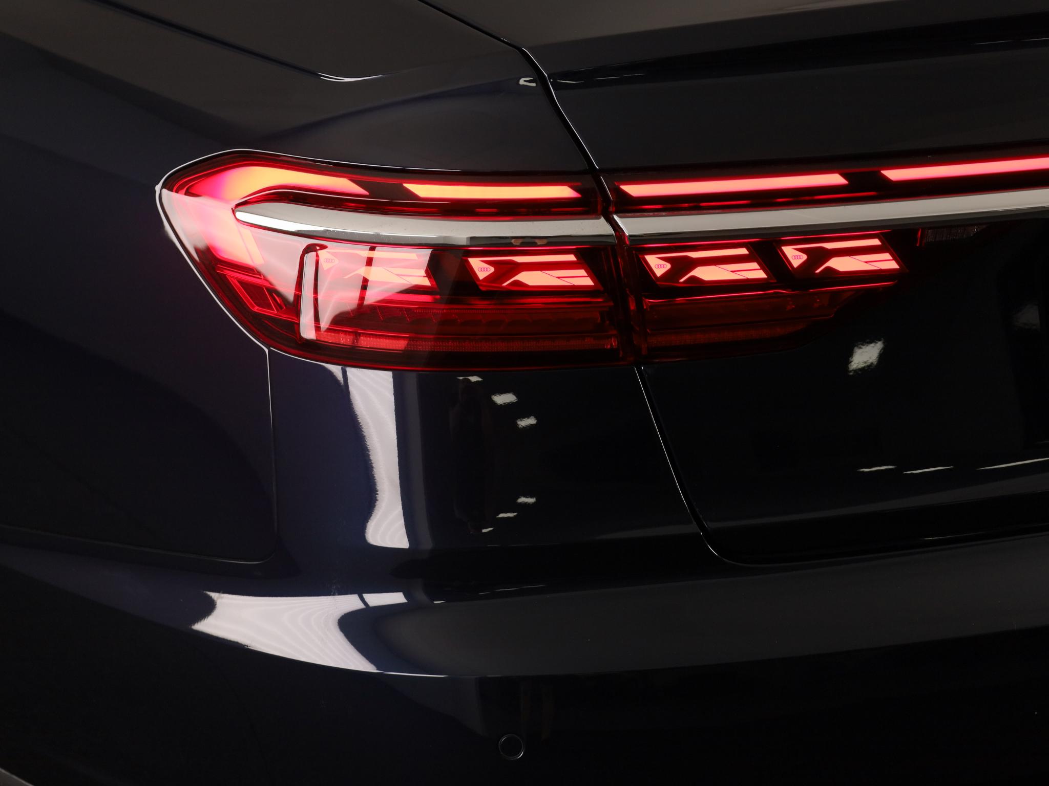 Foto van Audi A8