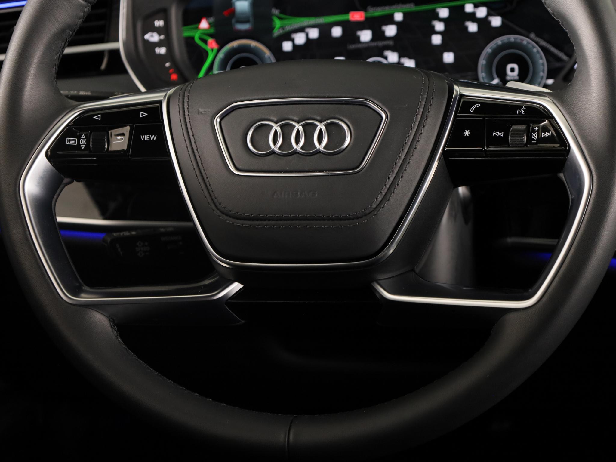 Foto van Audi A8