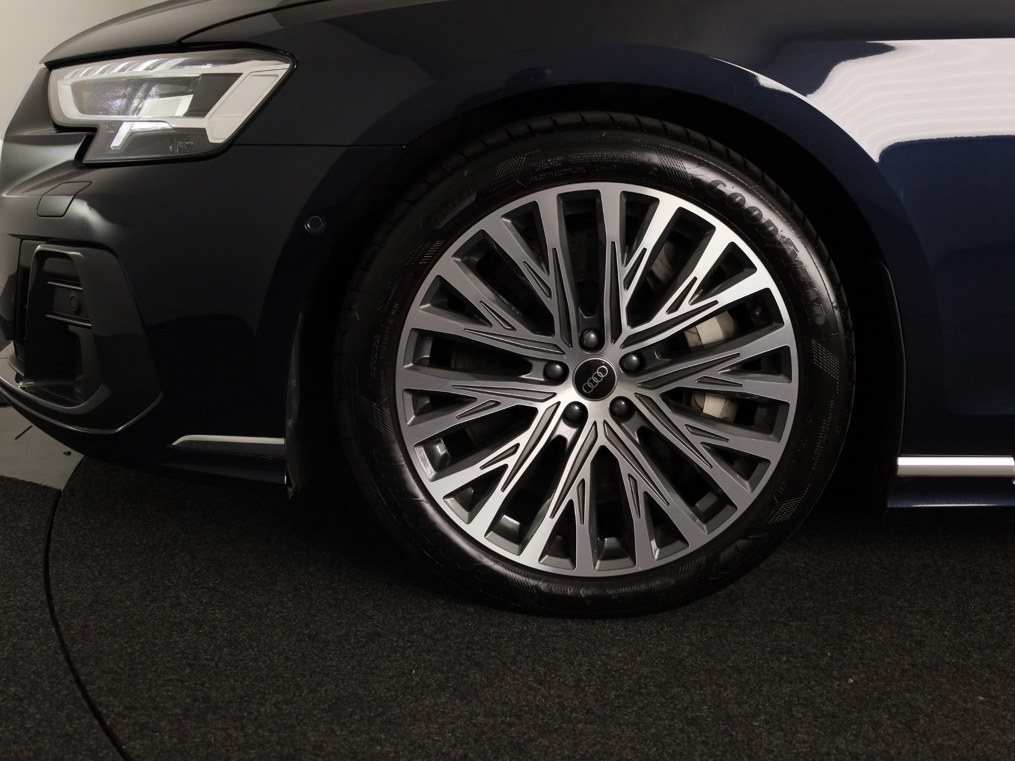 Foto van Audi A8