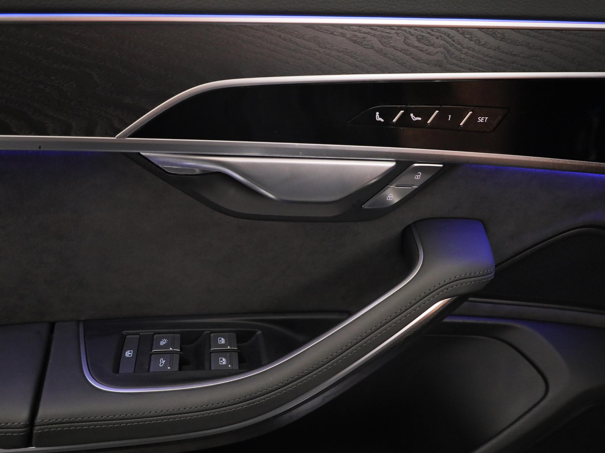 Foto van Audi A8