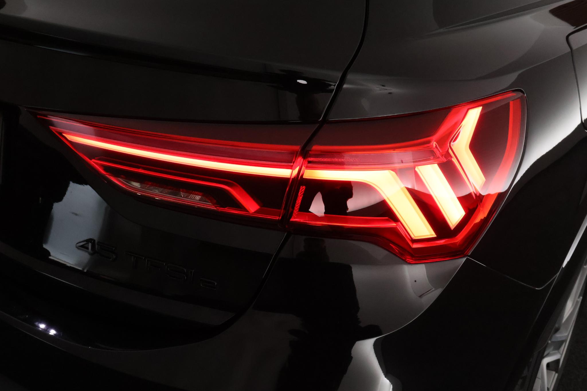 Foto van Audi Q3 Sportback E-tron