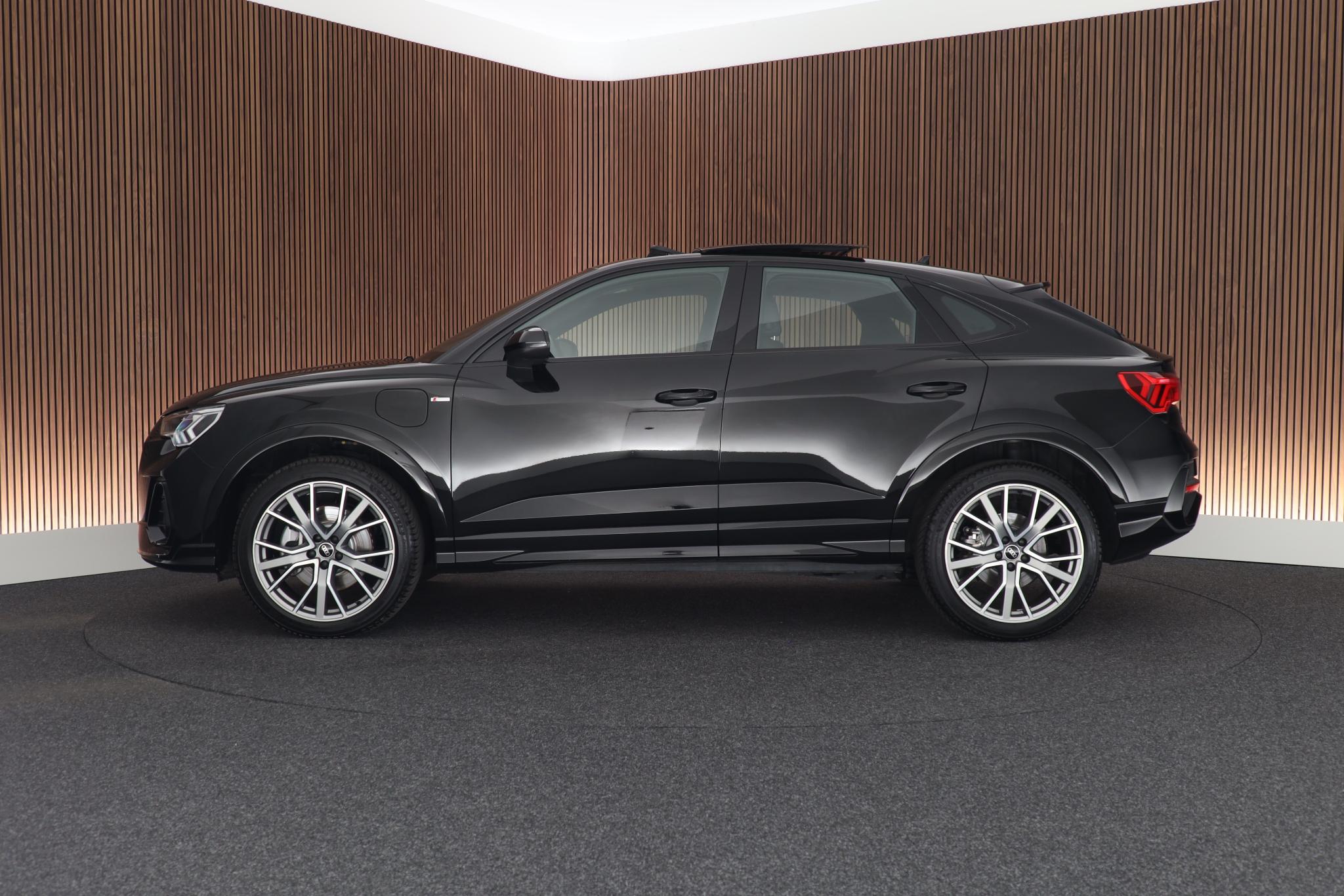 Foto van Audi Q3 Sportback E-tron