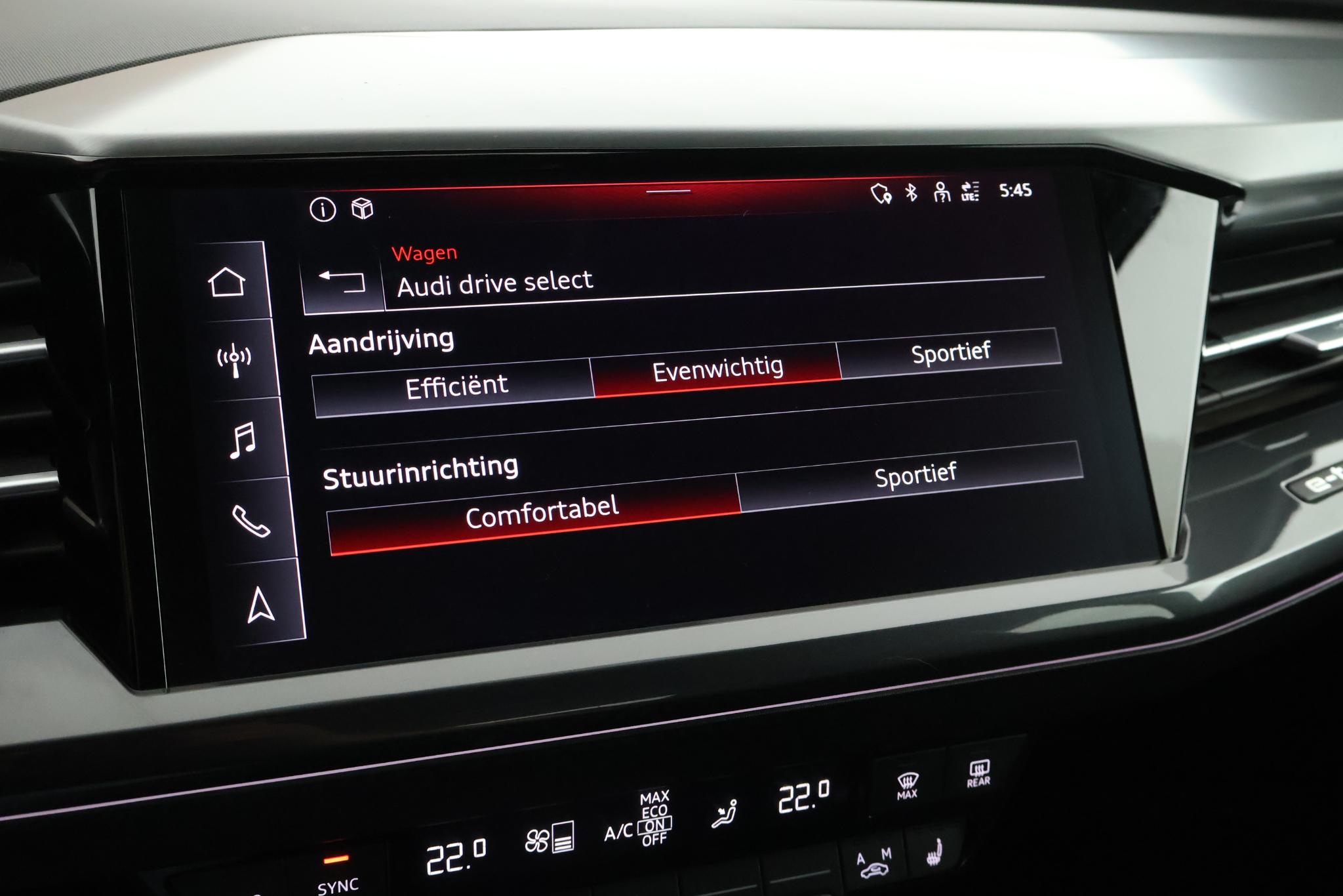 Foto van Audi Q4 Sportback 50 E-tron