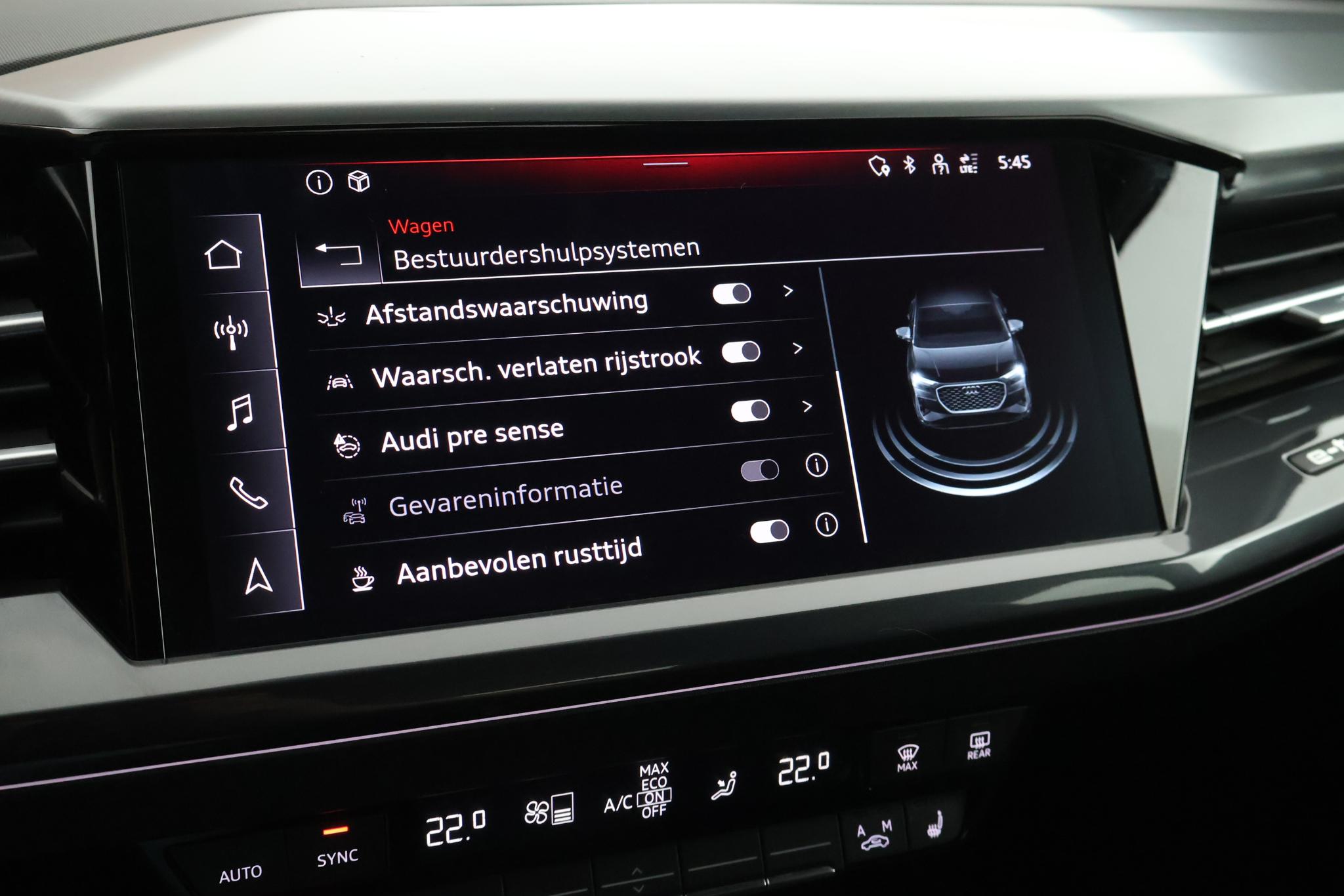 Foto van Audi Q4 Sportback 50 E-tron