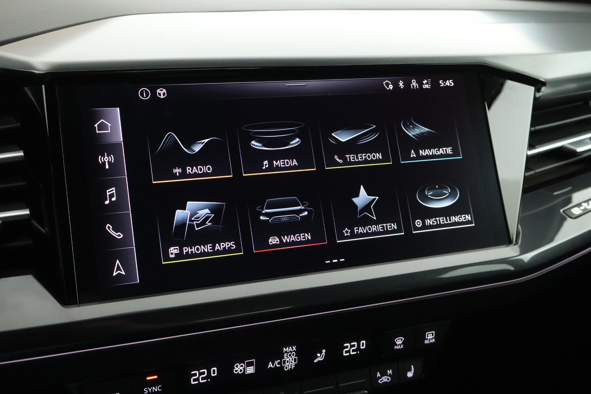 Foto van Audi Q4 Sportback 50 E-tron