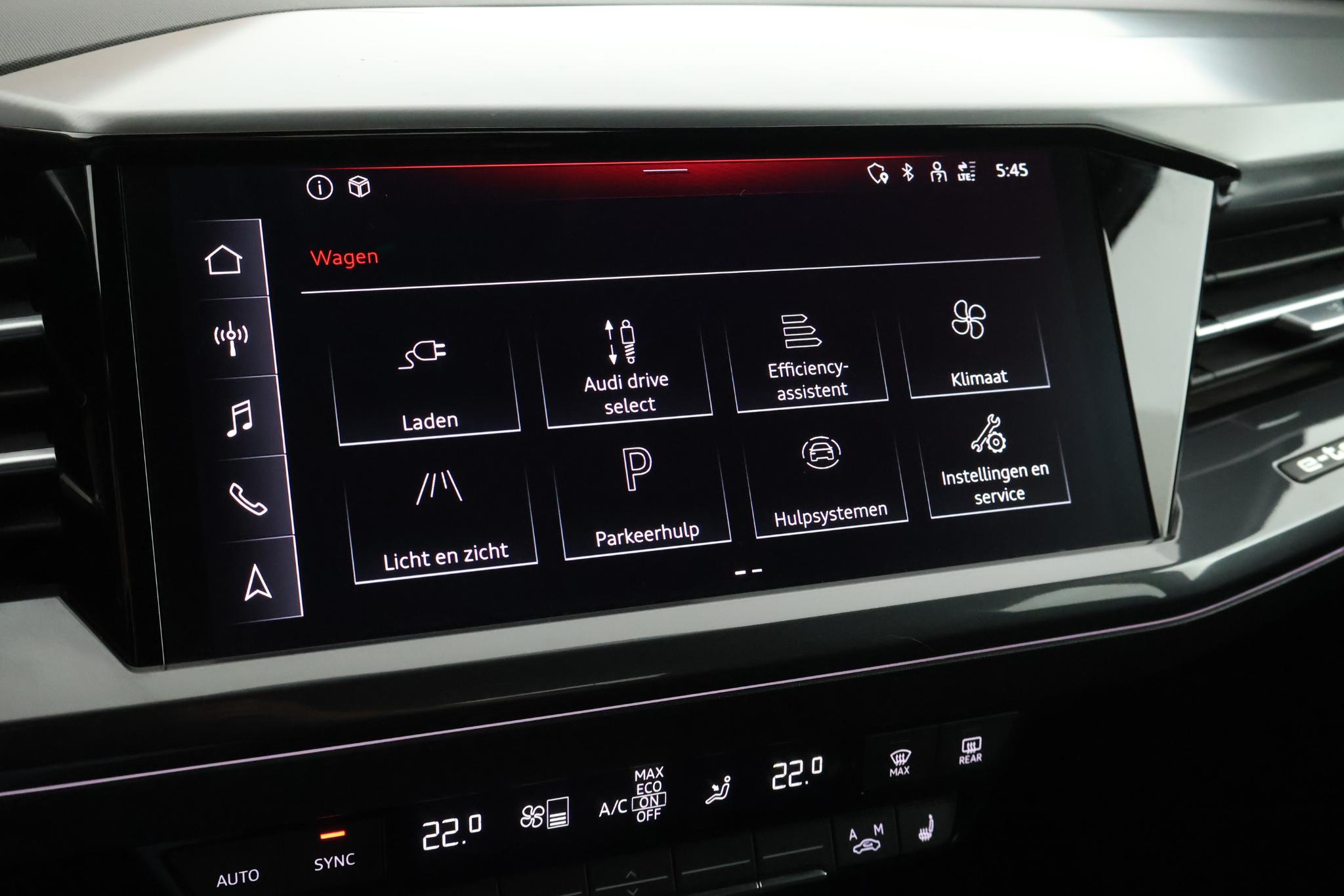 Foto van Audi Q4 Sportback 50 E-tron