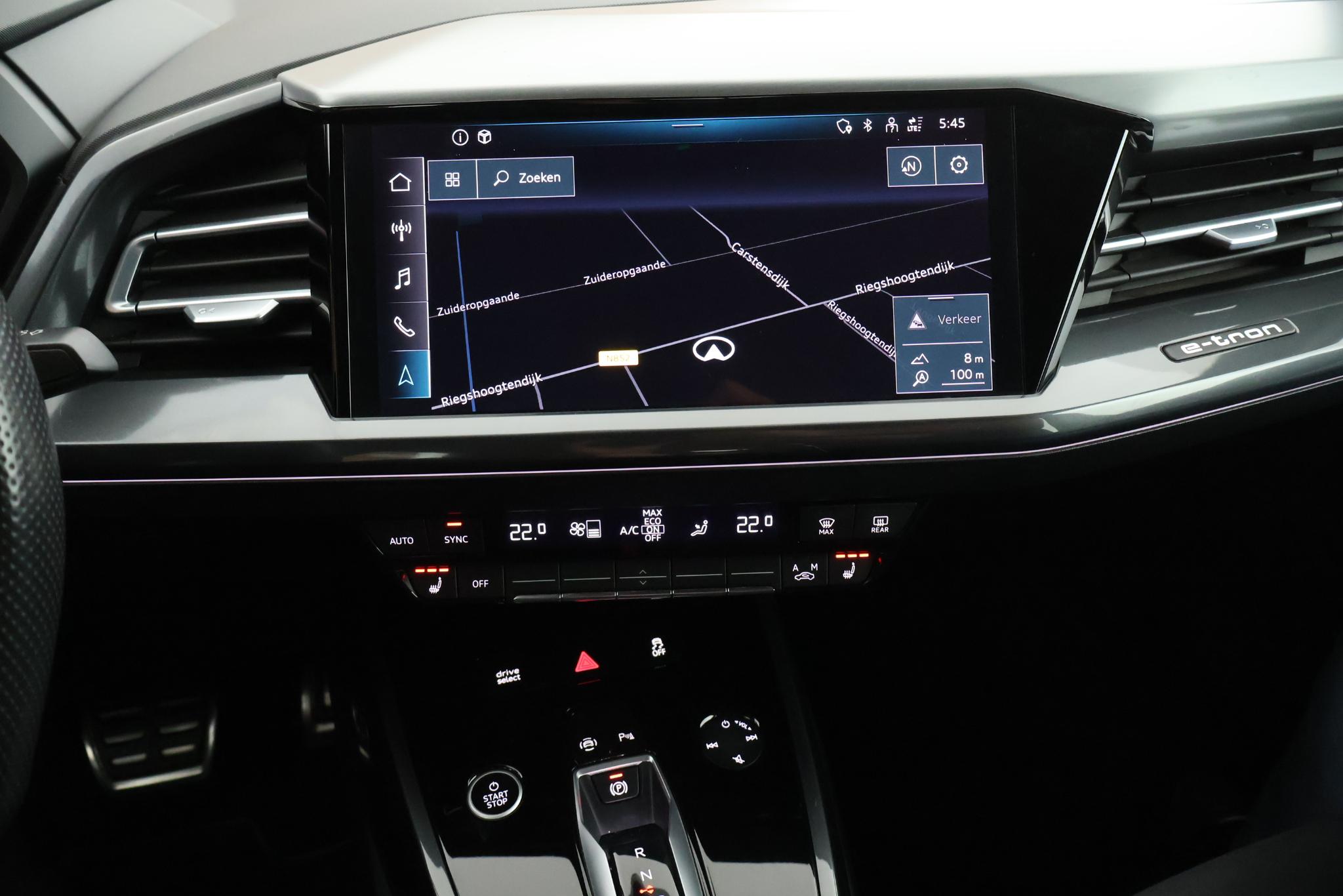 Foto van Audi Q4 Sportback 50 E-tron