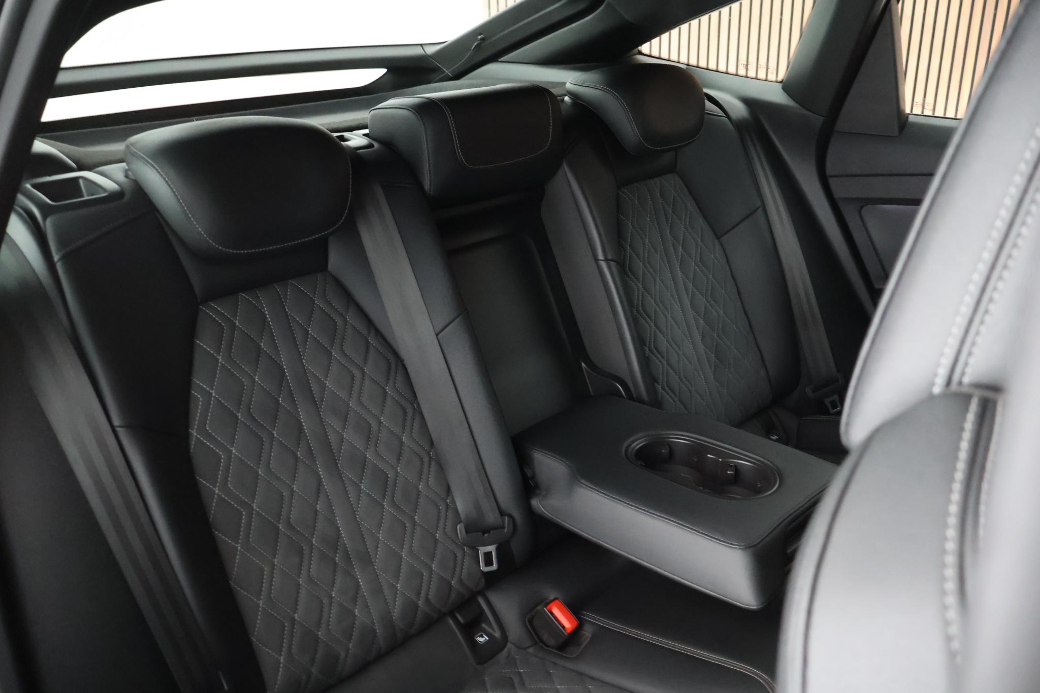 Foto van Audi Q4 Sportback 50 E-tron