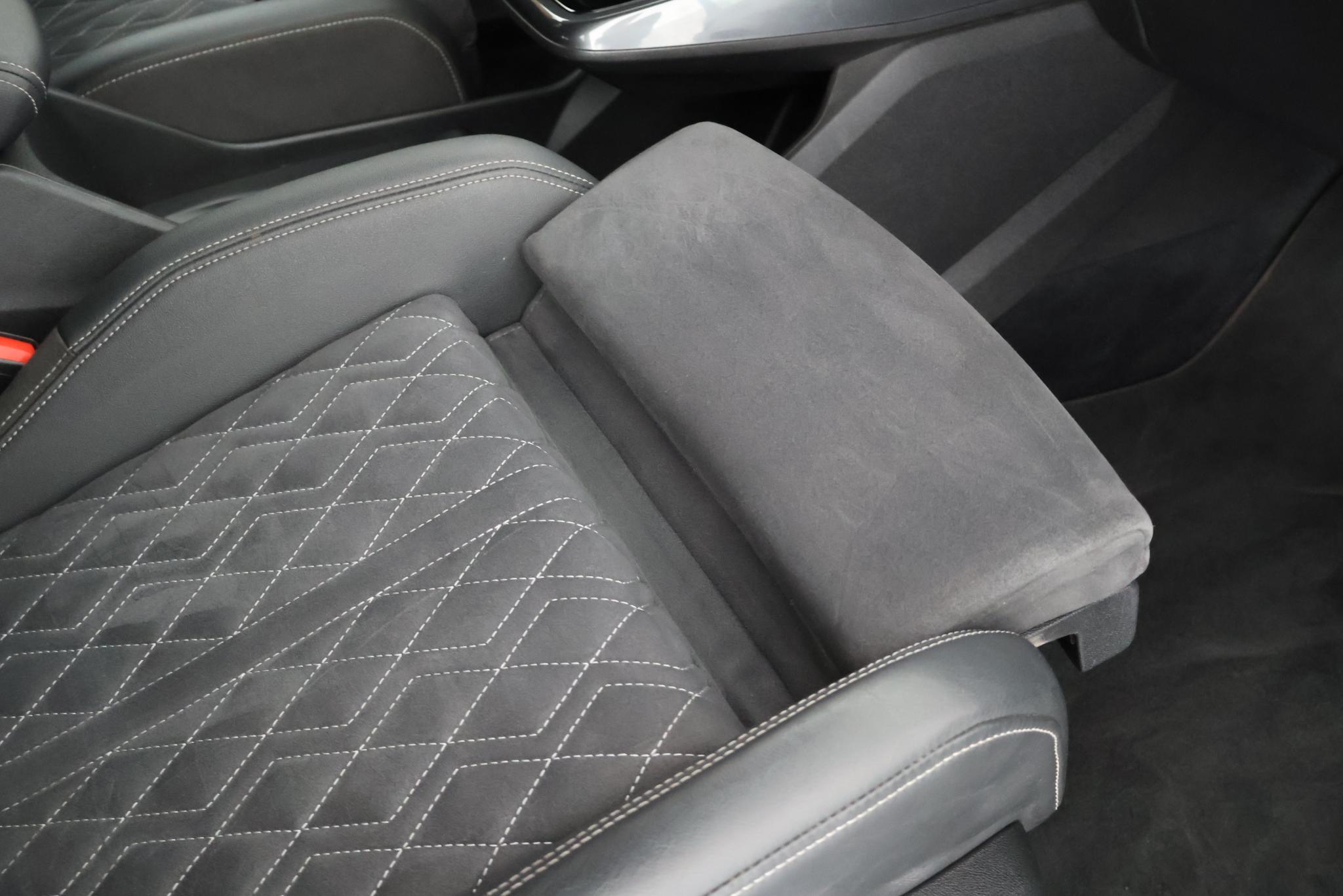 Foto van Audi Q4 Sportback 50 E-tron