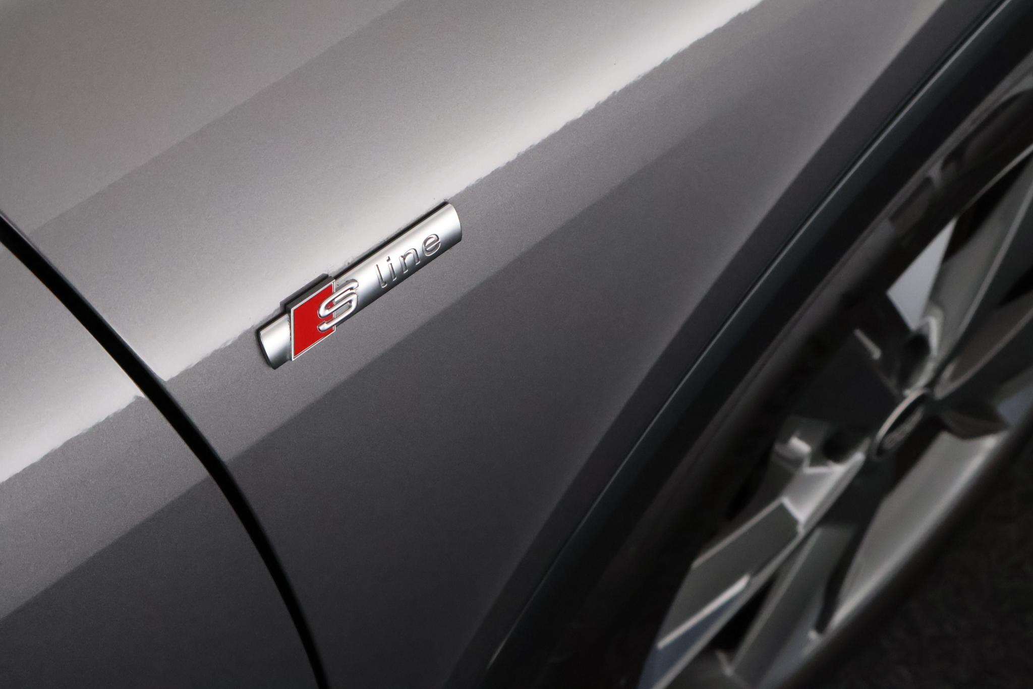 Foto van Audi Q4 Sportback 50 E-tron