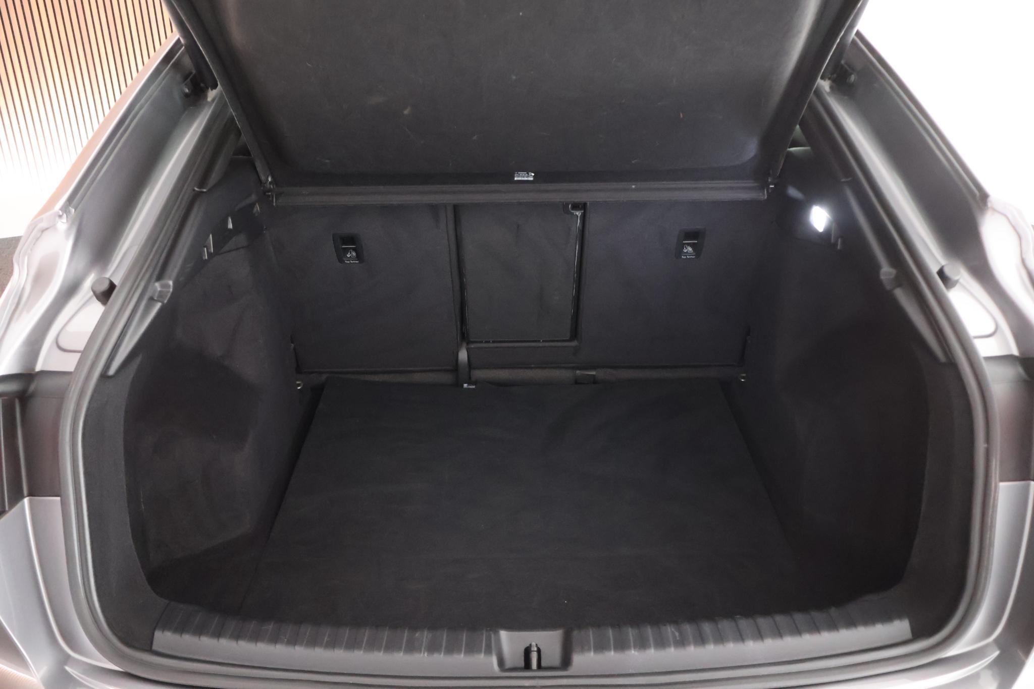 Foto van Audi Q4 Sportback 50 E-tron